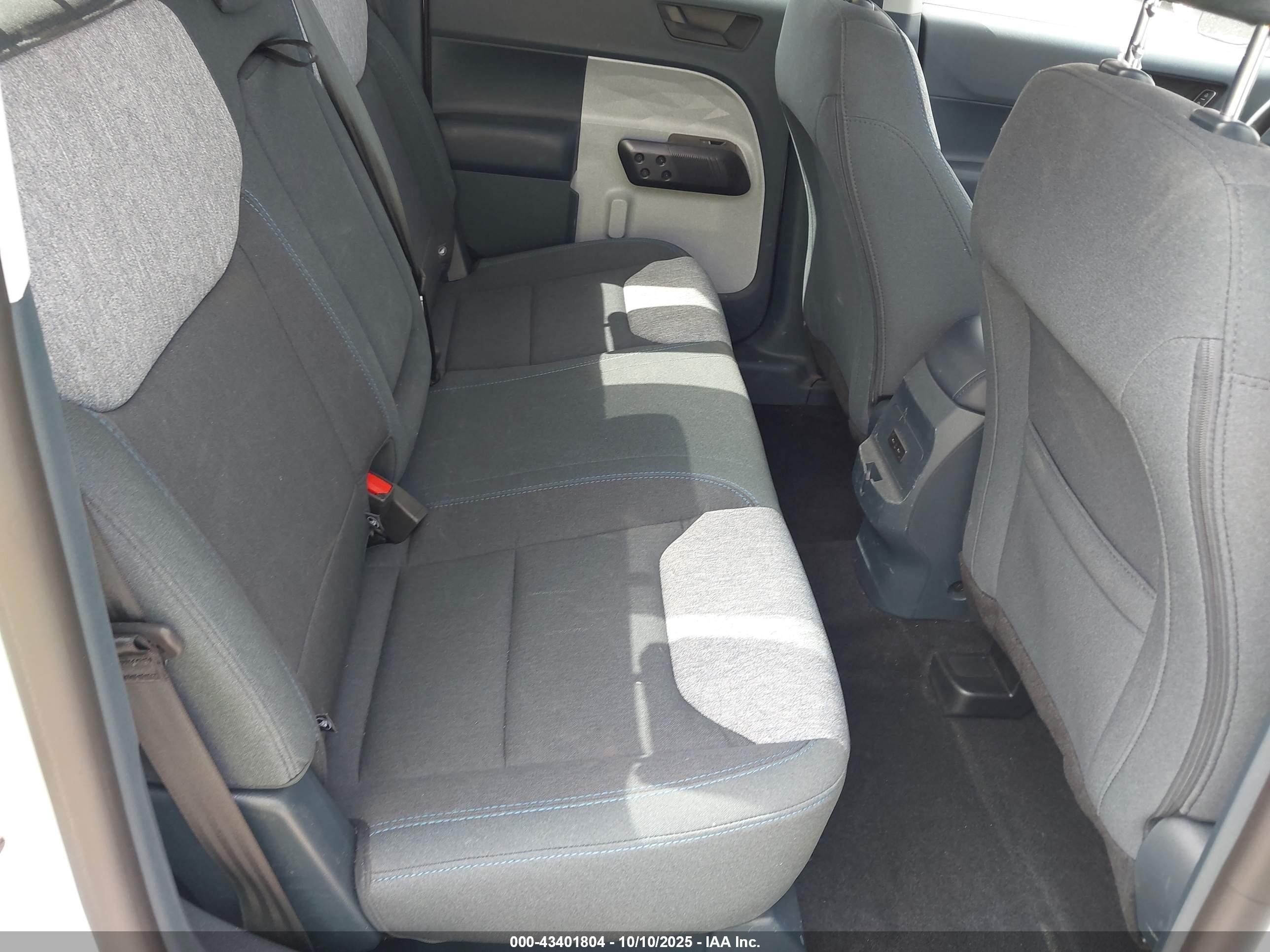 FORD MAVERICK image 8