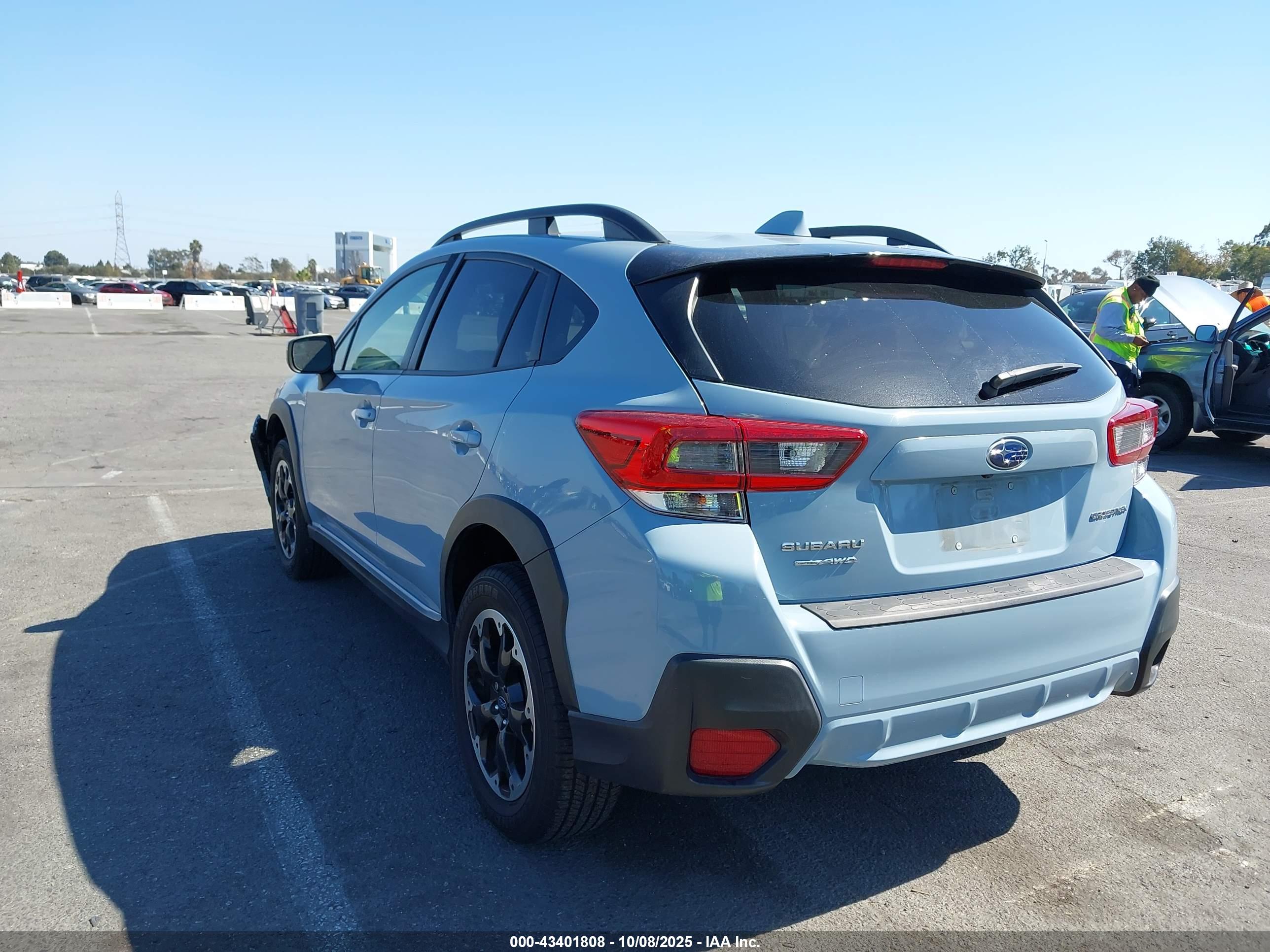 SUBARU CROSSTREK image 3