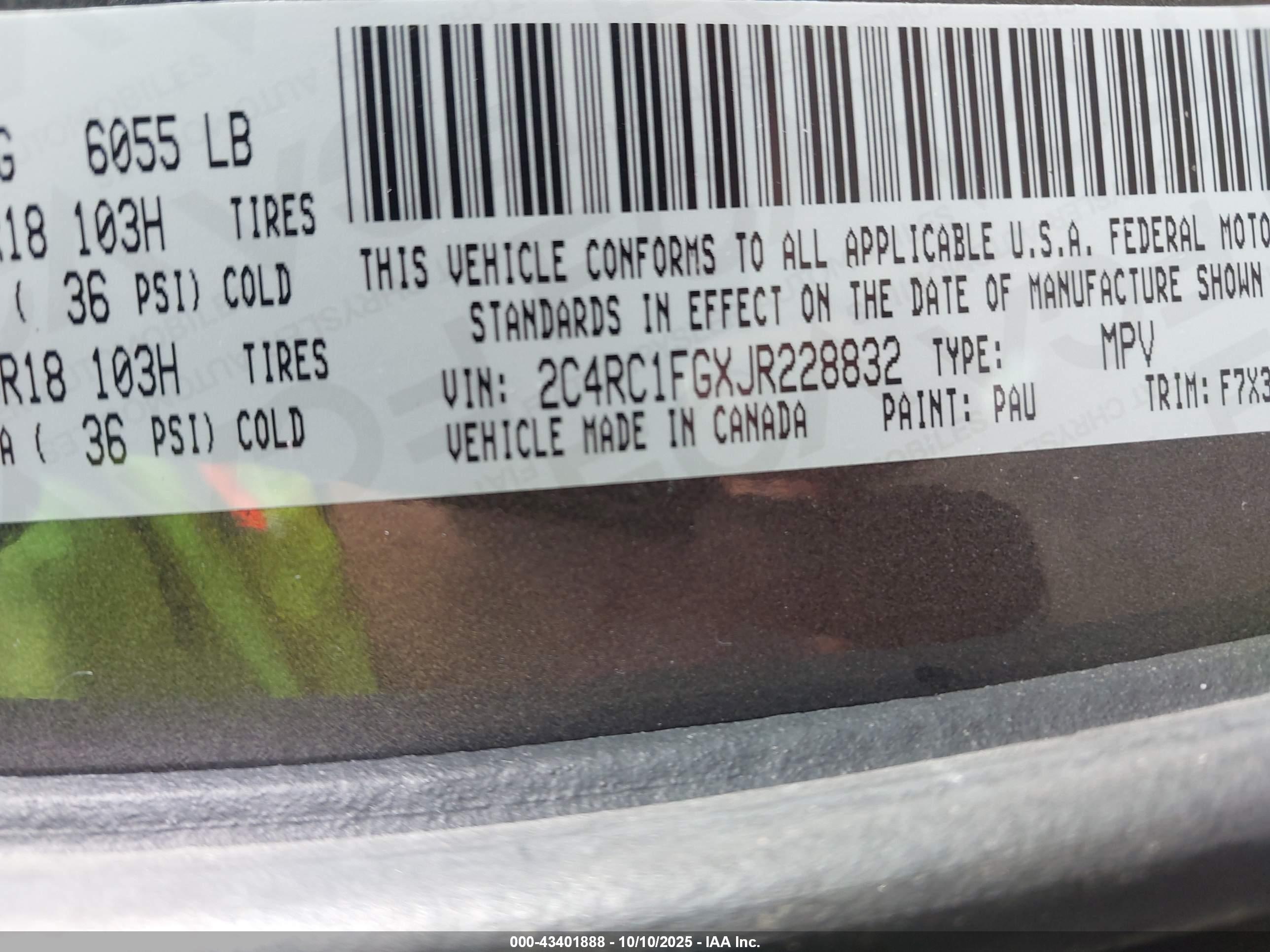 CHRYSLER PACIFICA image 9