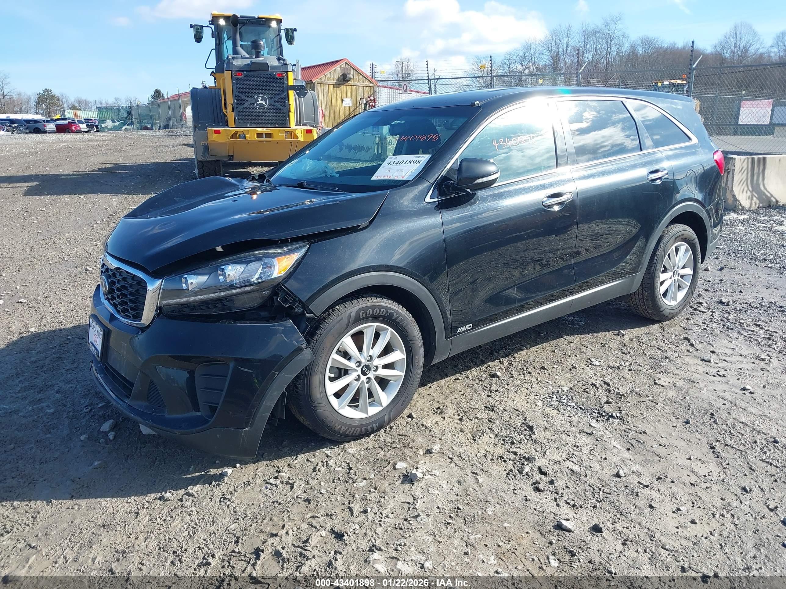 KIA SORENTO image 2