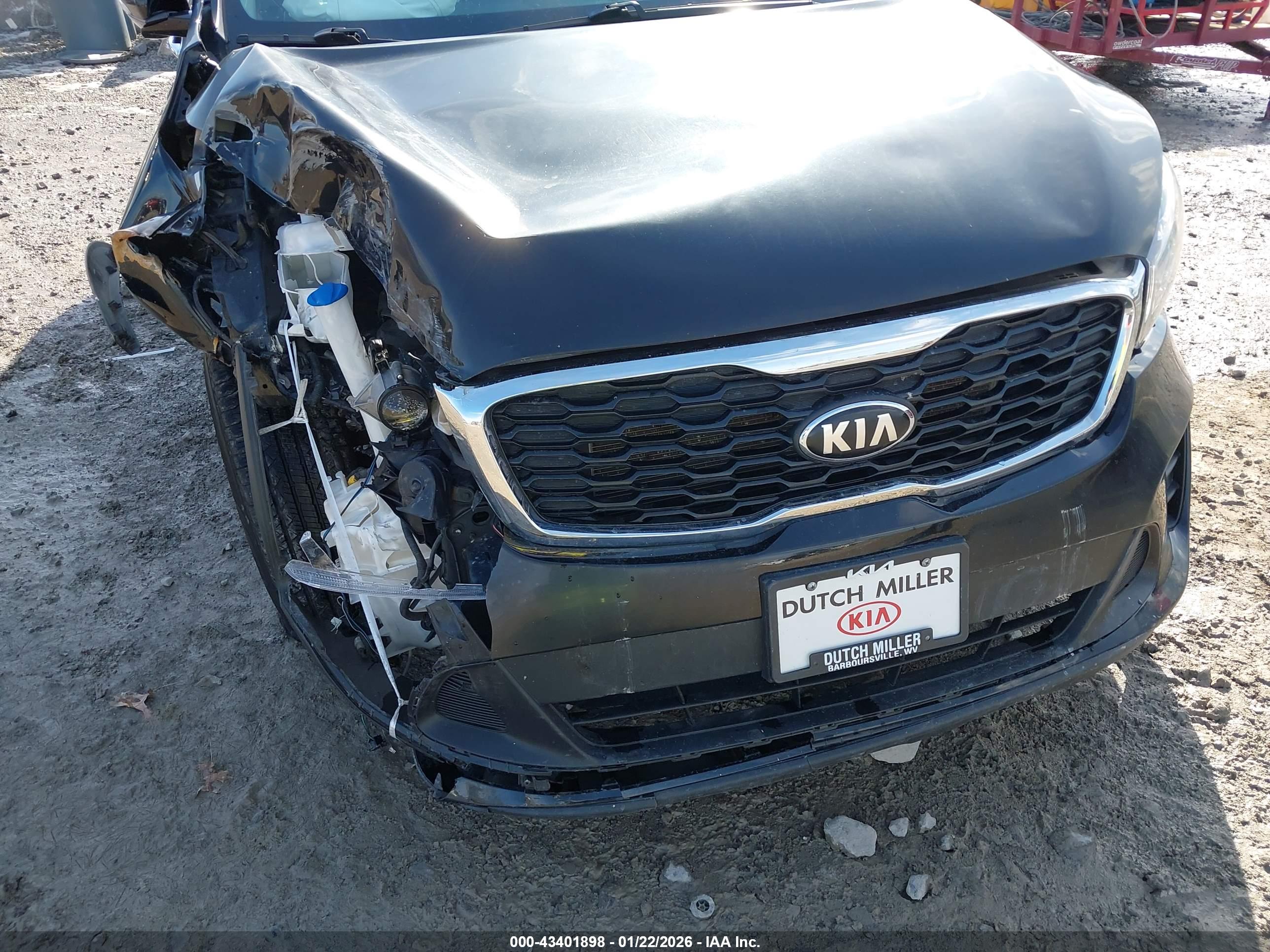 KIA SORENTO image 6