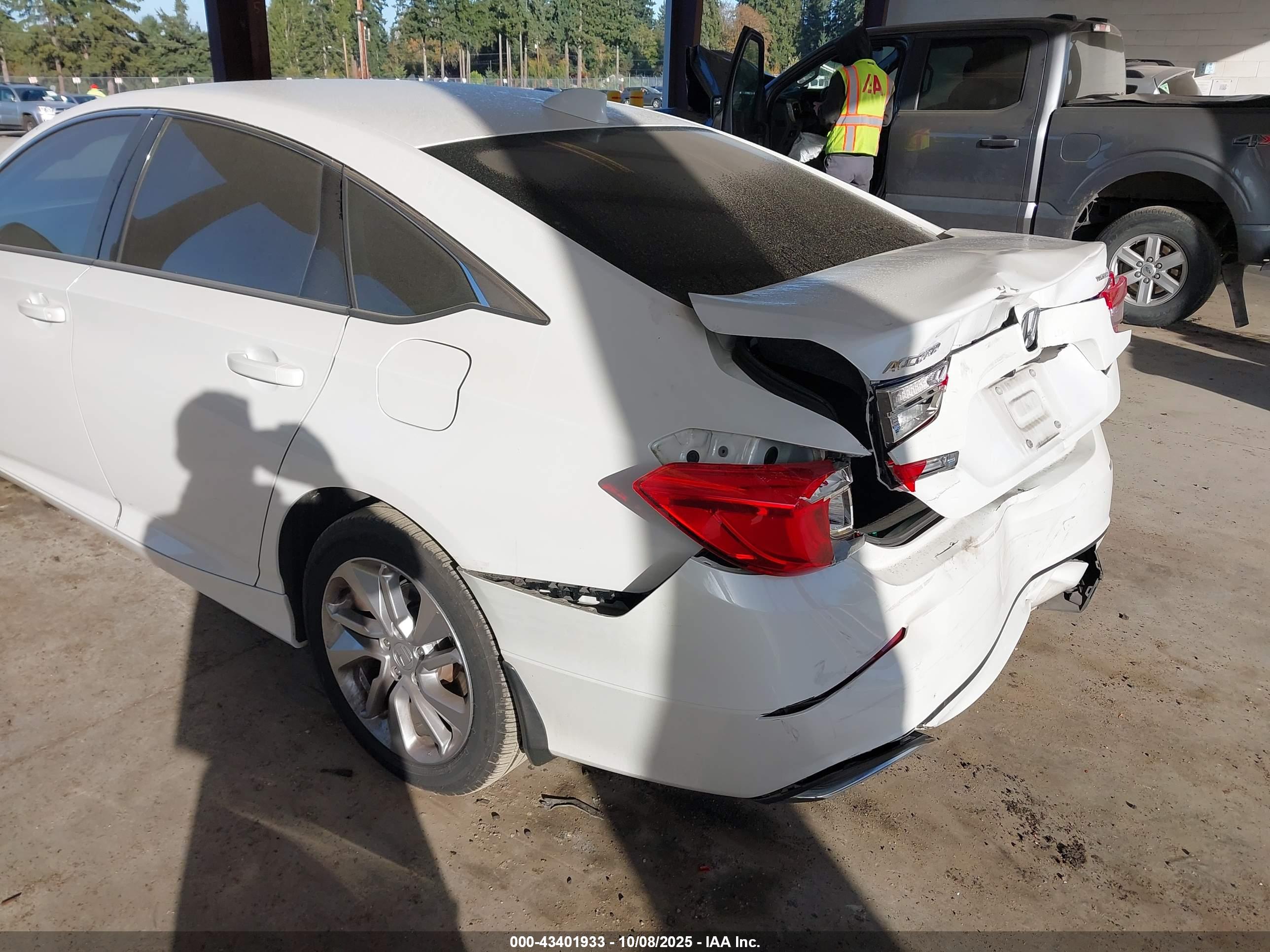HONDA ACCORD image 6
