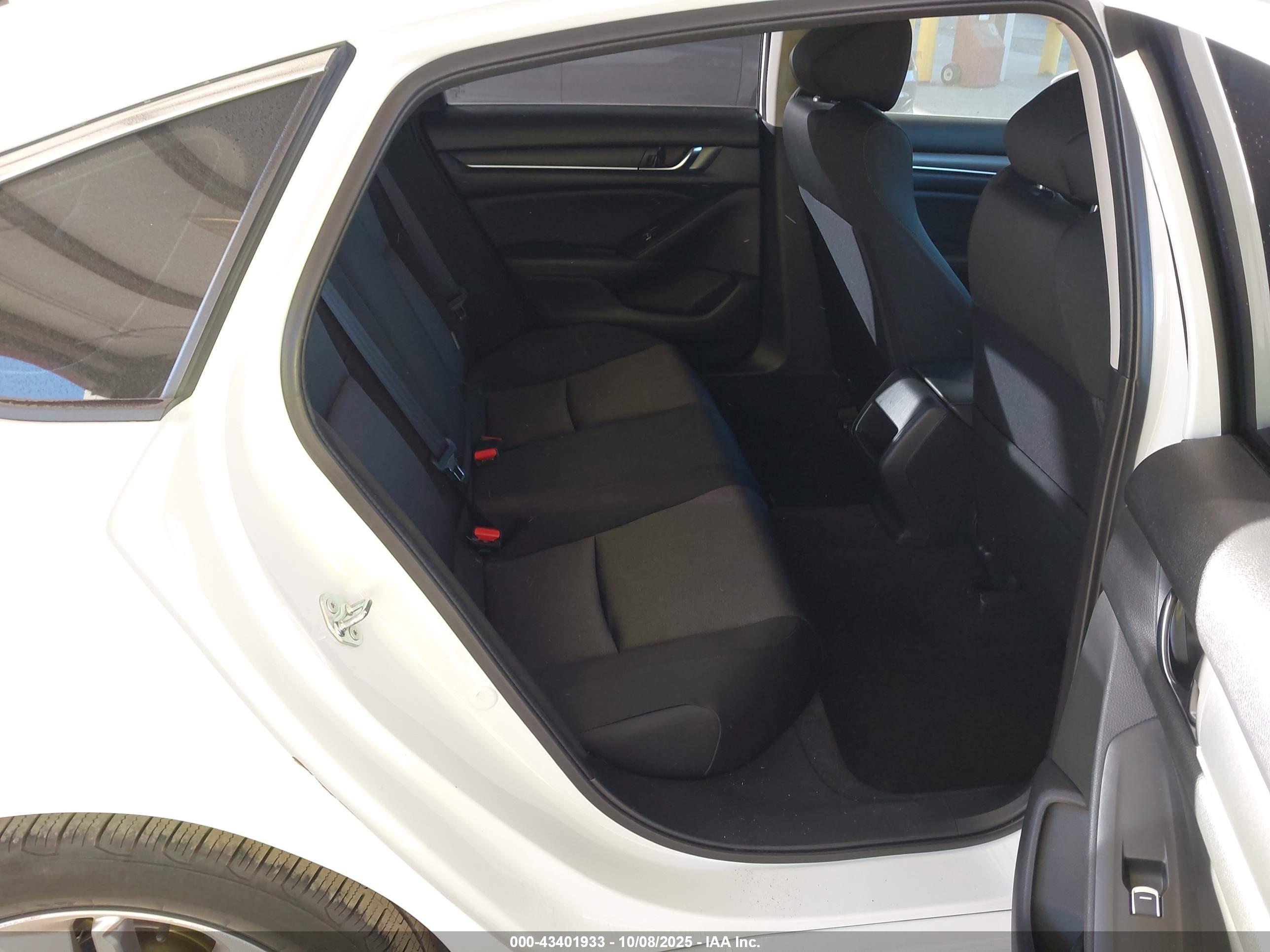 HONDA ACCORD image 8