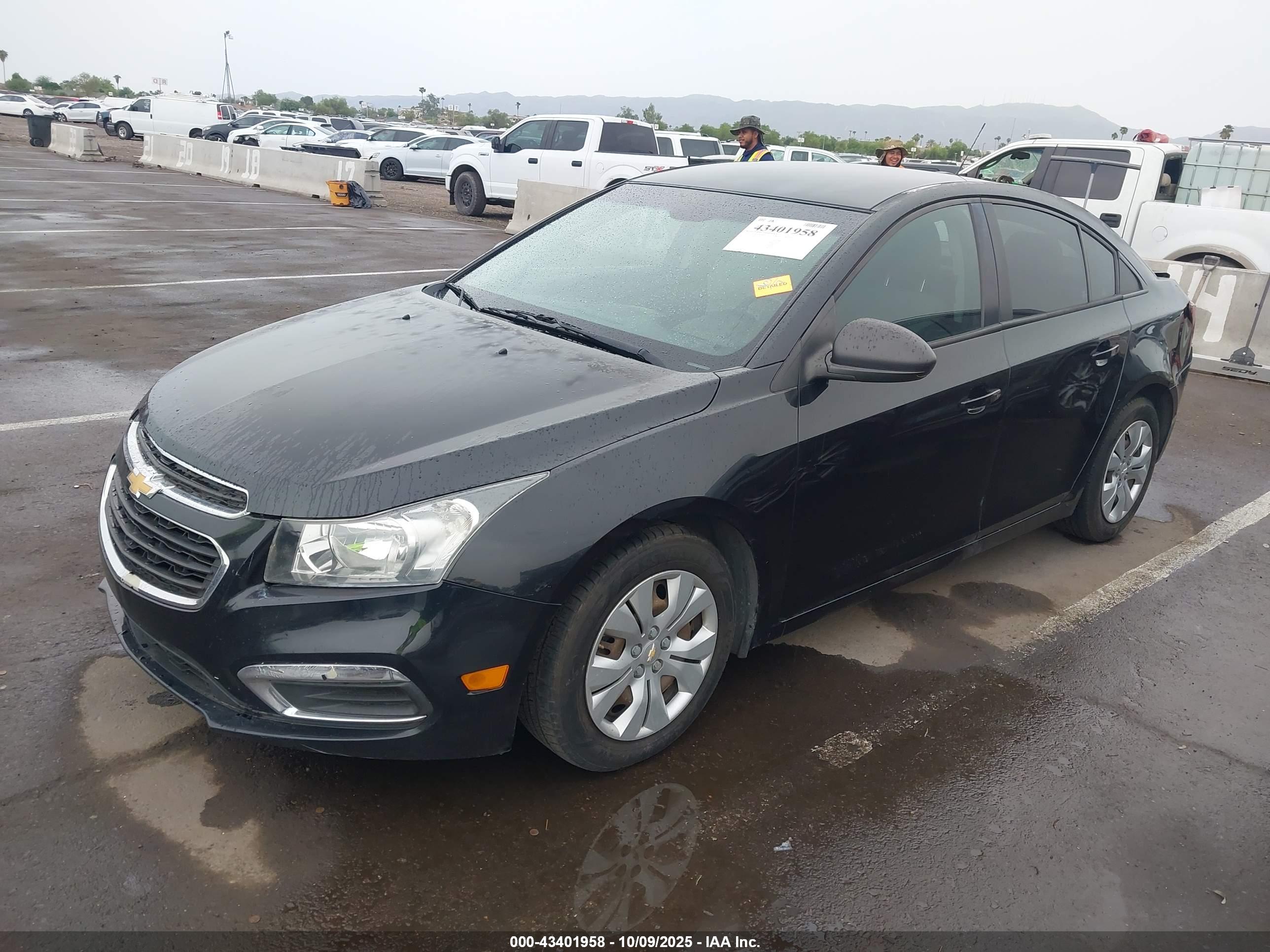 CHEVROLET CRUZE image 2