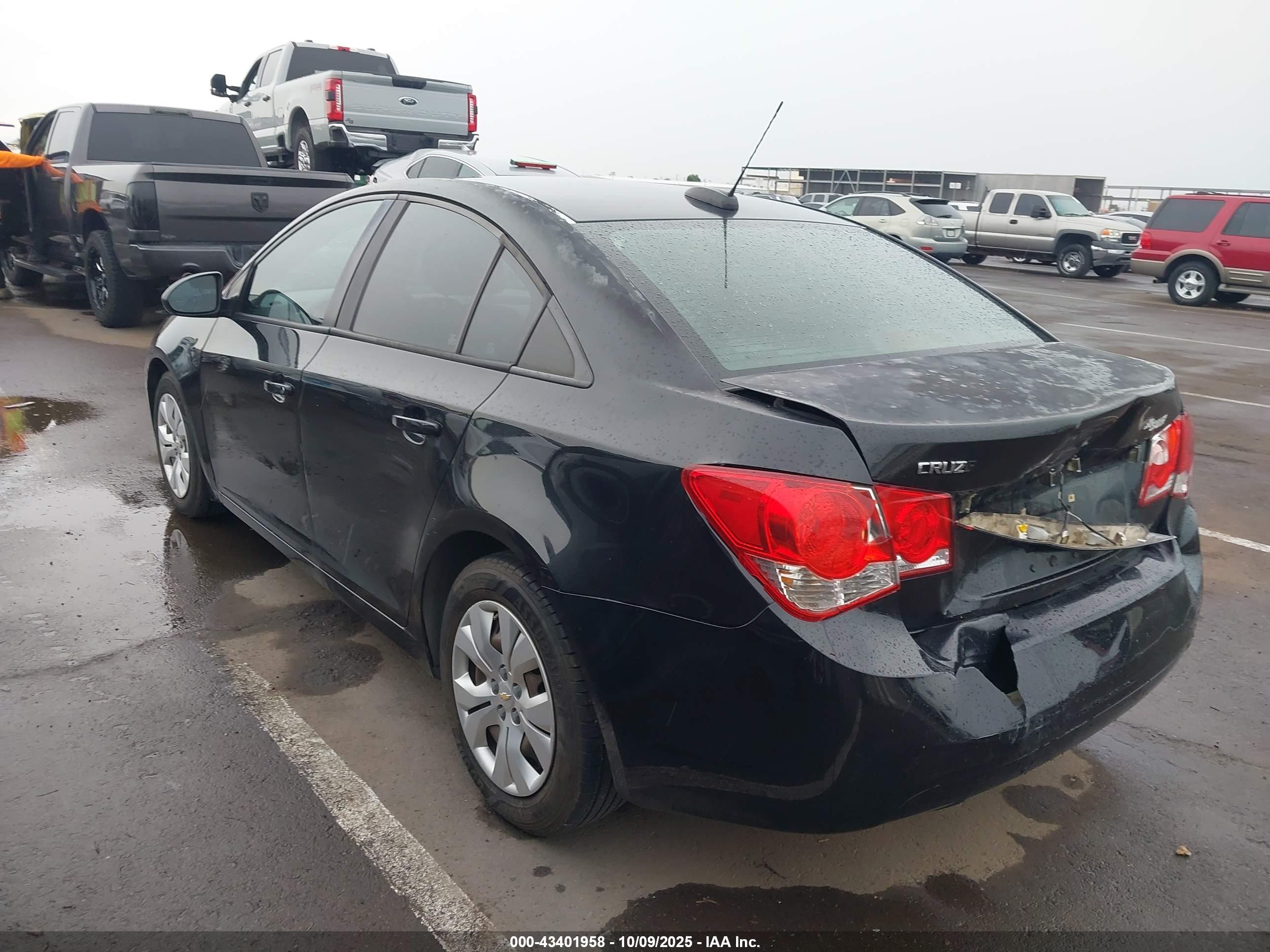 CHEVROLET CRUZE image 3