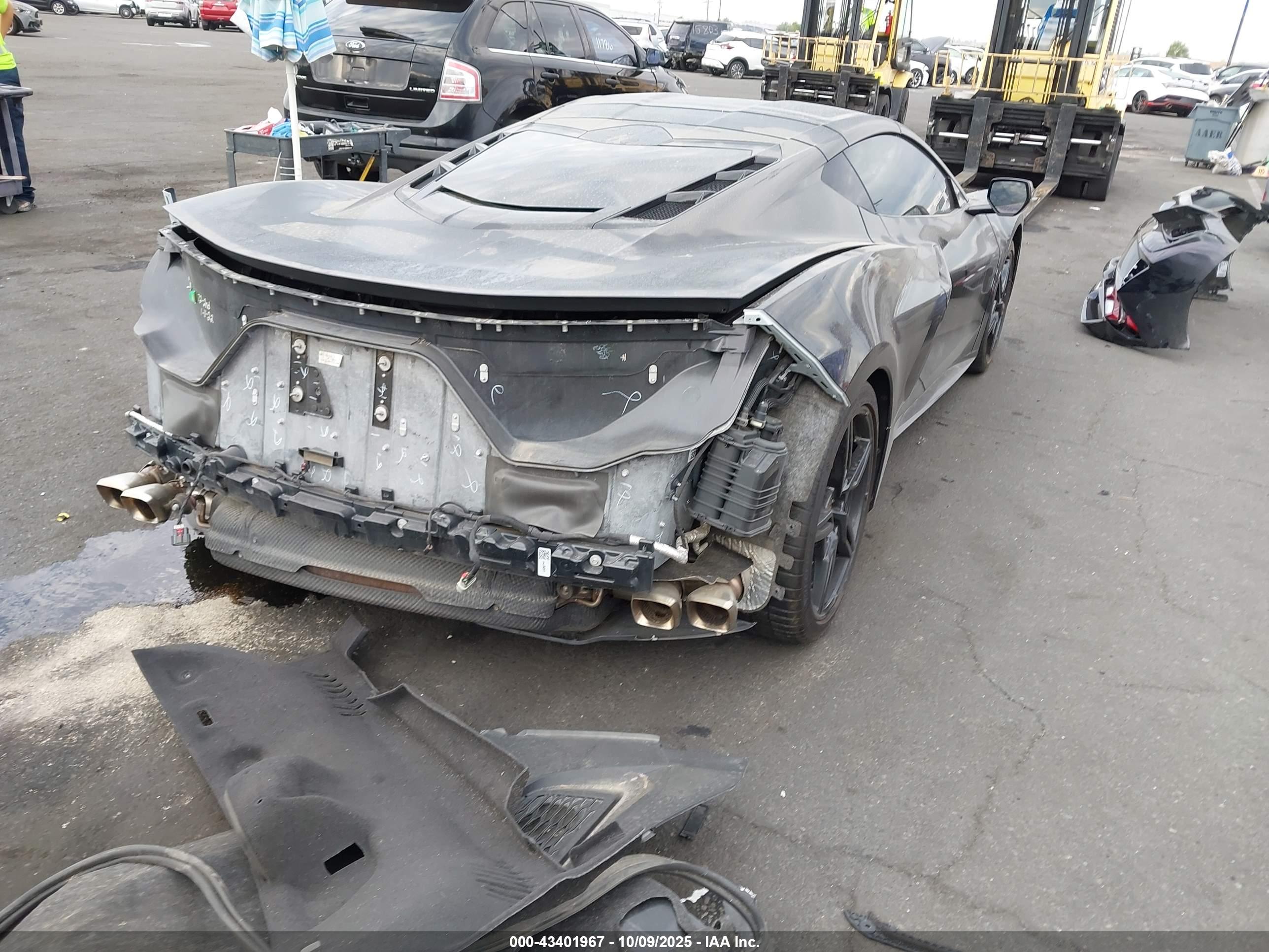CHEVROLET CORVETTE image 4