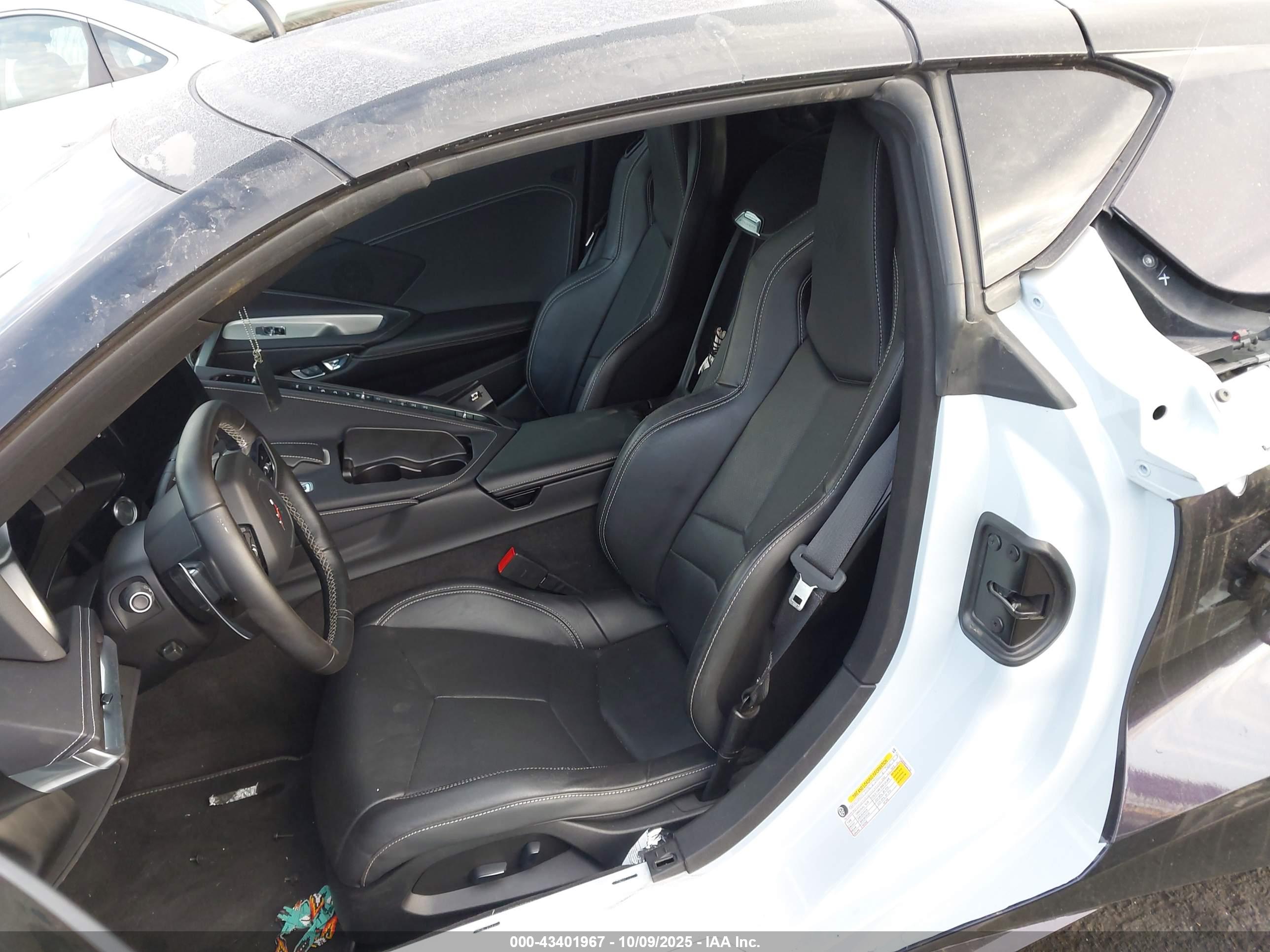 CHEVROLET CORVETTE image 8