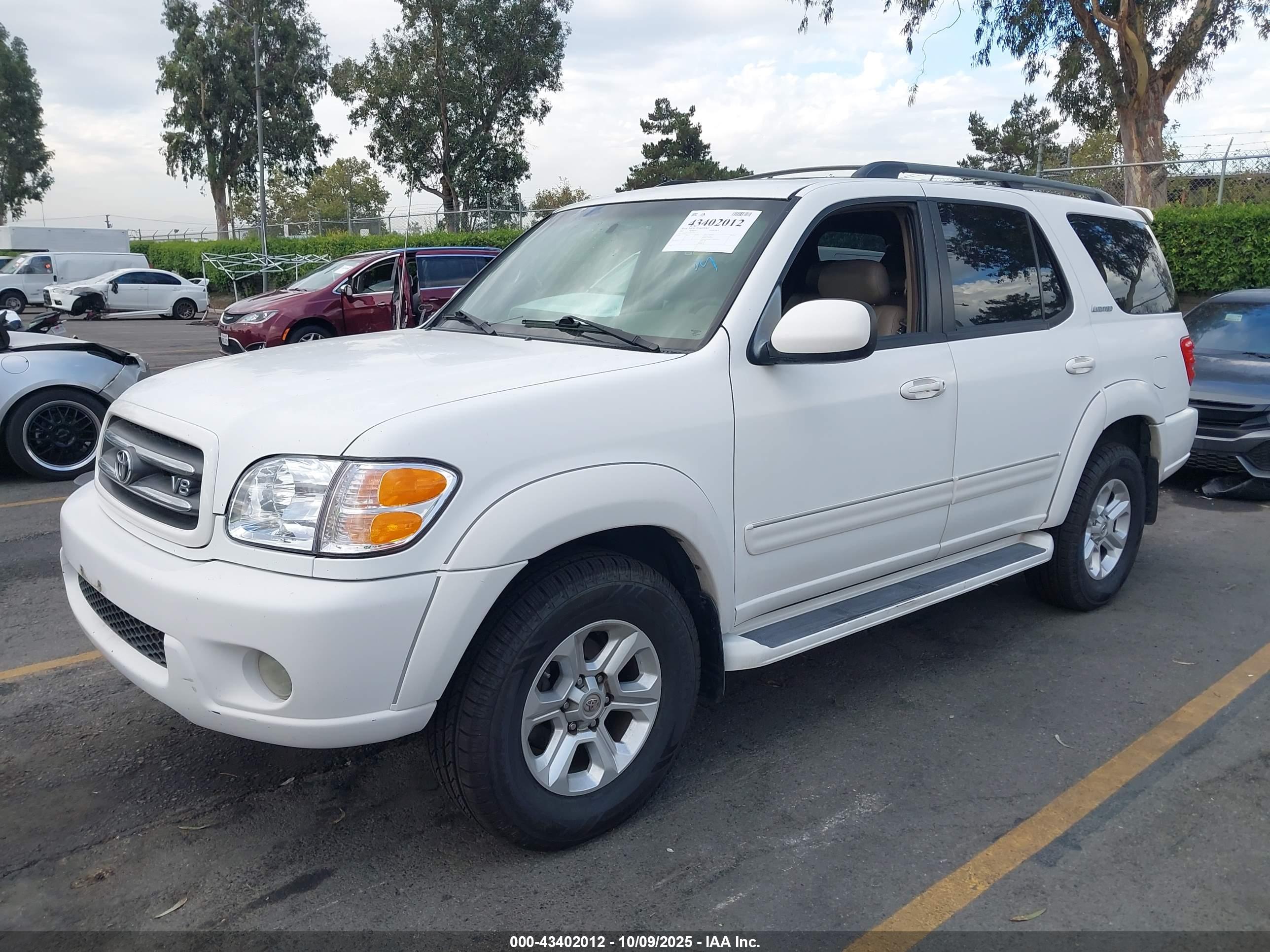TOYOTA SEQUOIA image 2