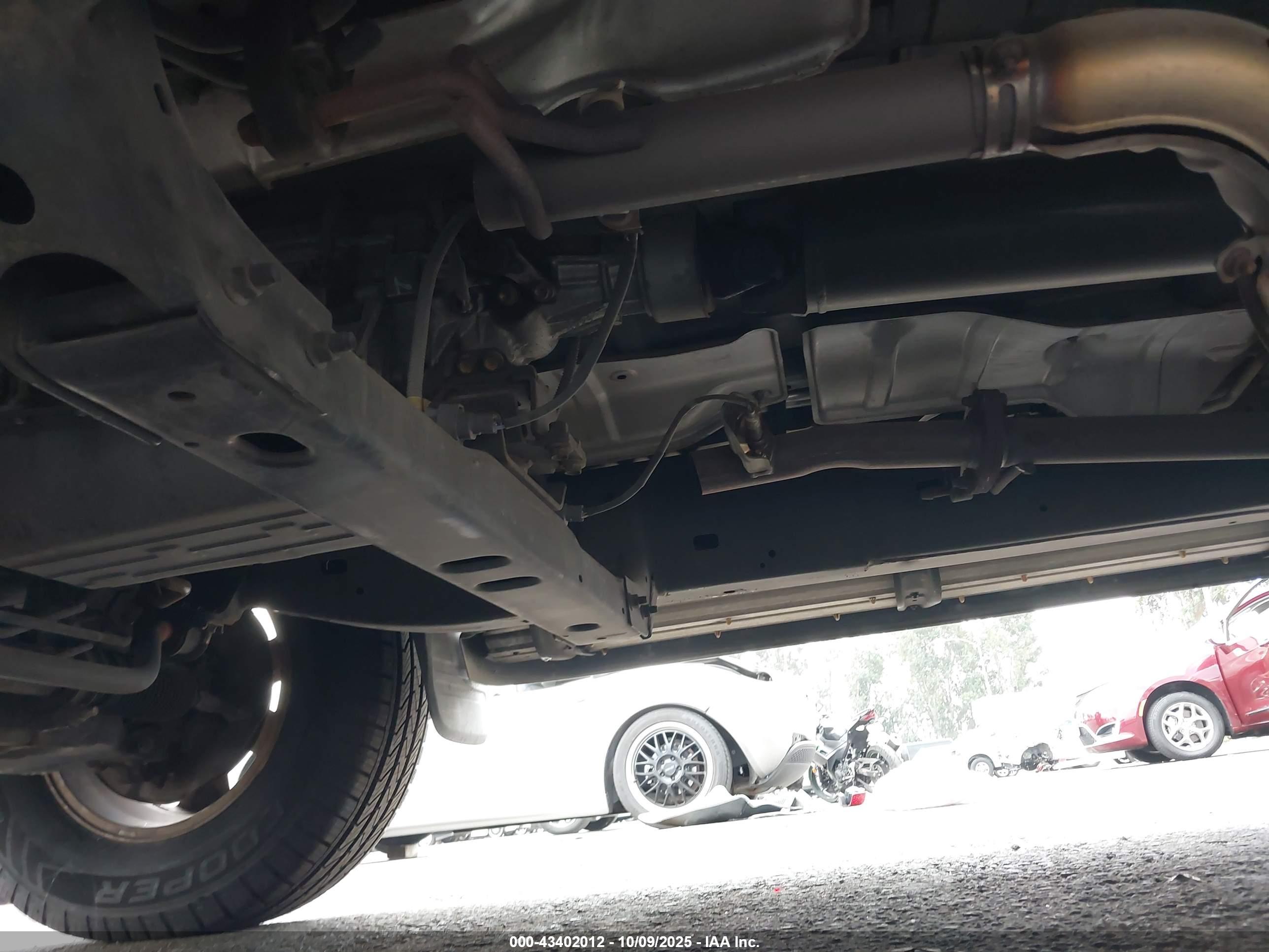 TOYOTA SEQUOIA image 6