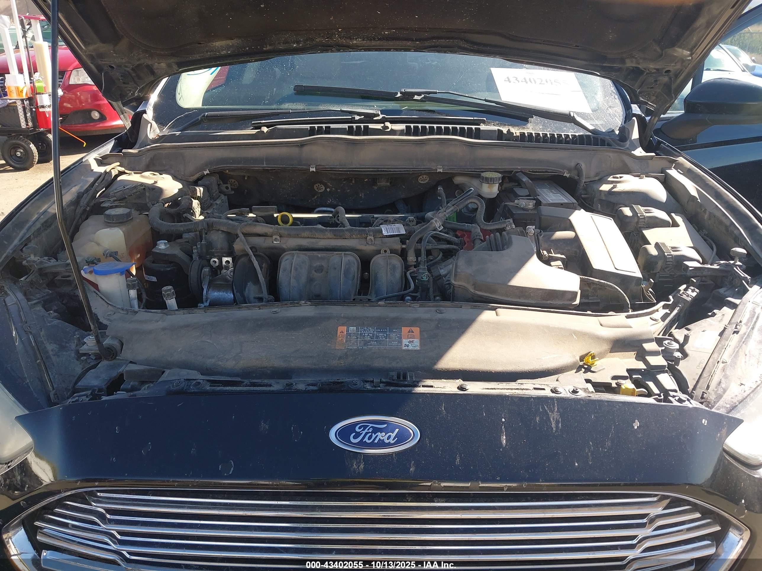 FORD FUSION image 10