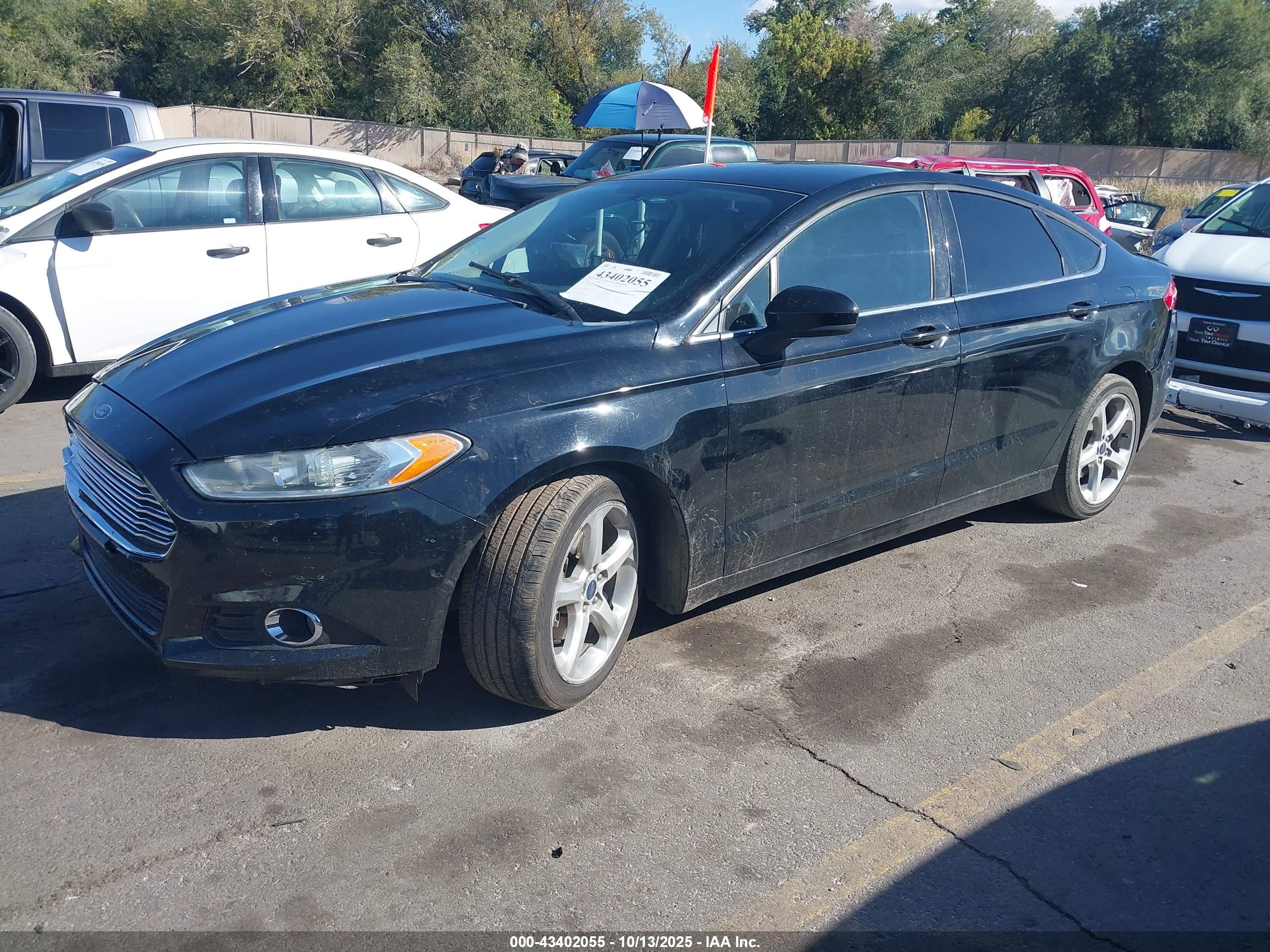 FORD FUSION image 2