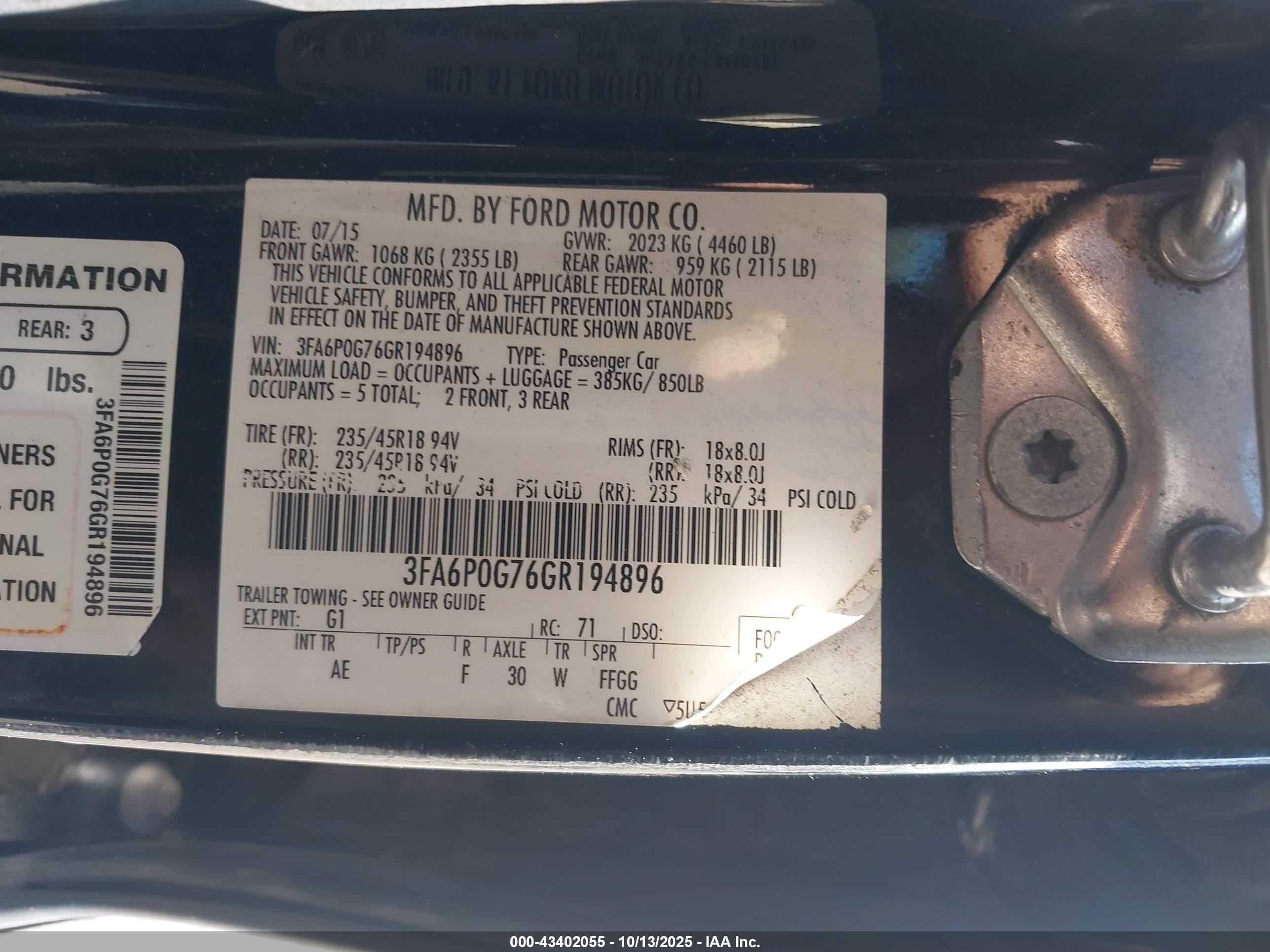 FORD FUSION image 9