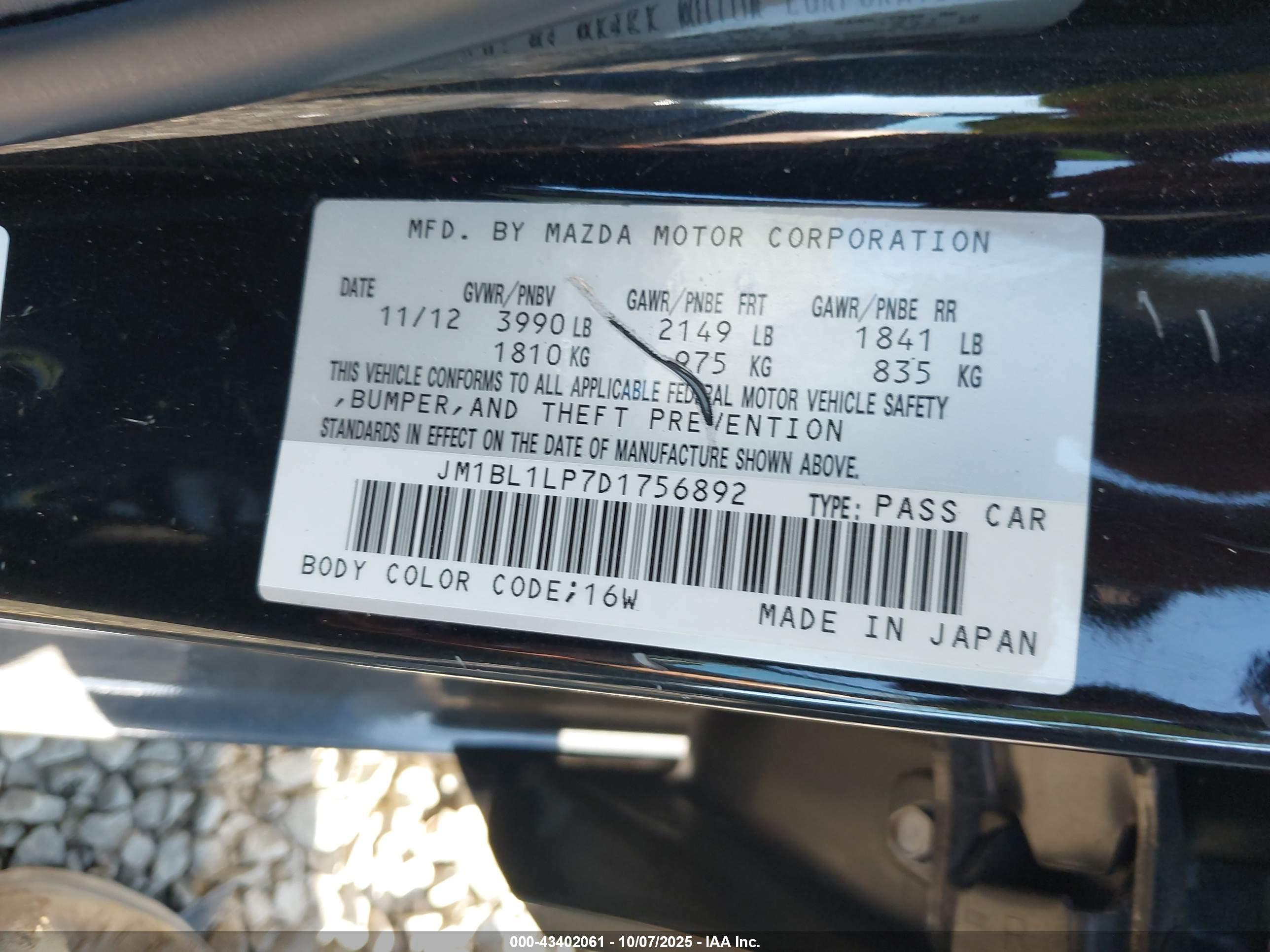 MAZDA MAZDA3 image 9