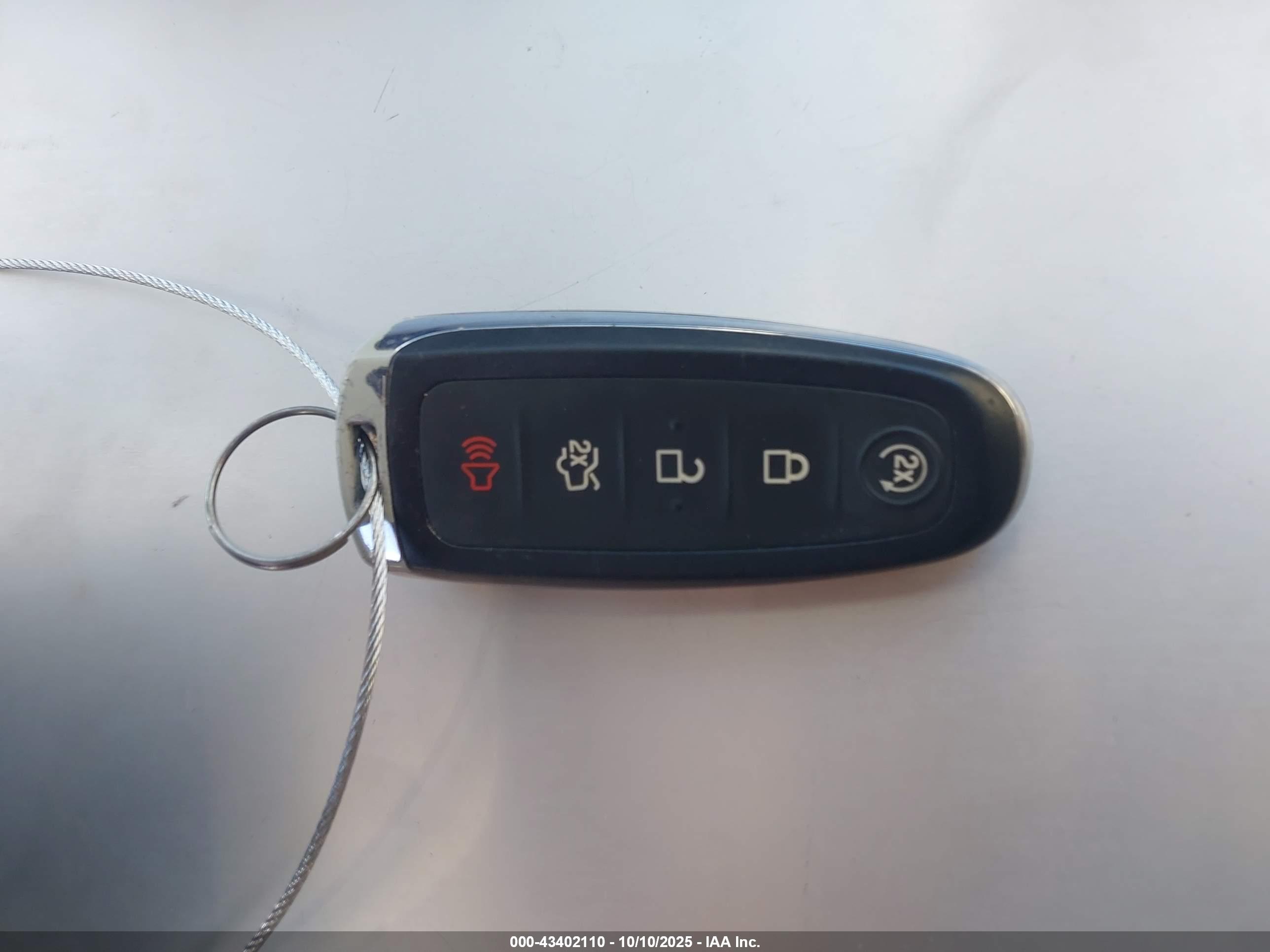FORD C-MAX image 11