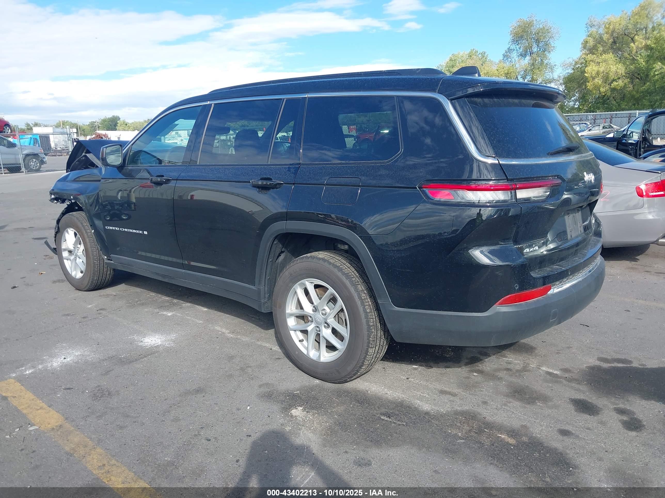 JEEP GRAND image 3