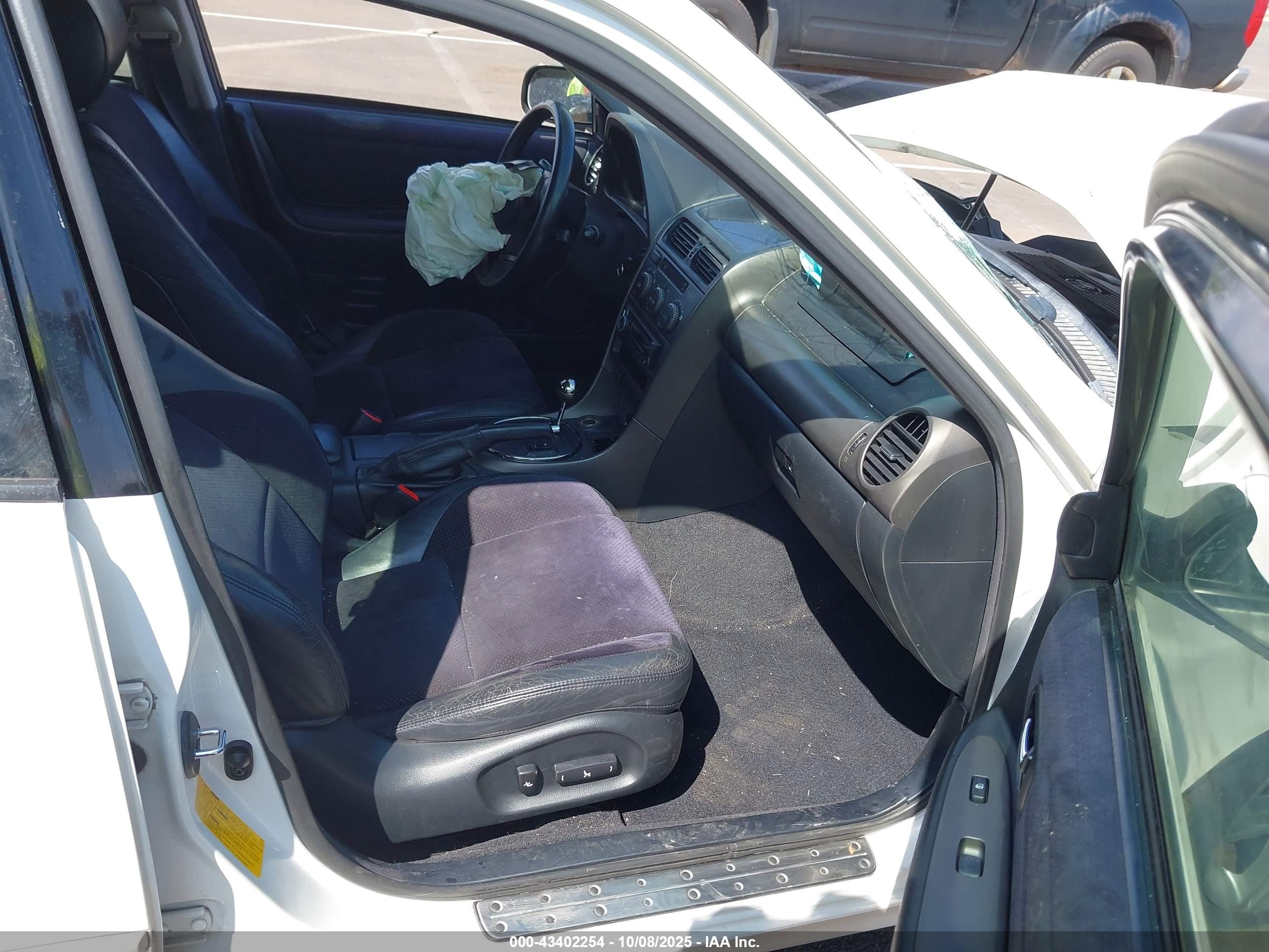 LEXUS IS image 5