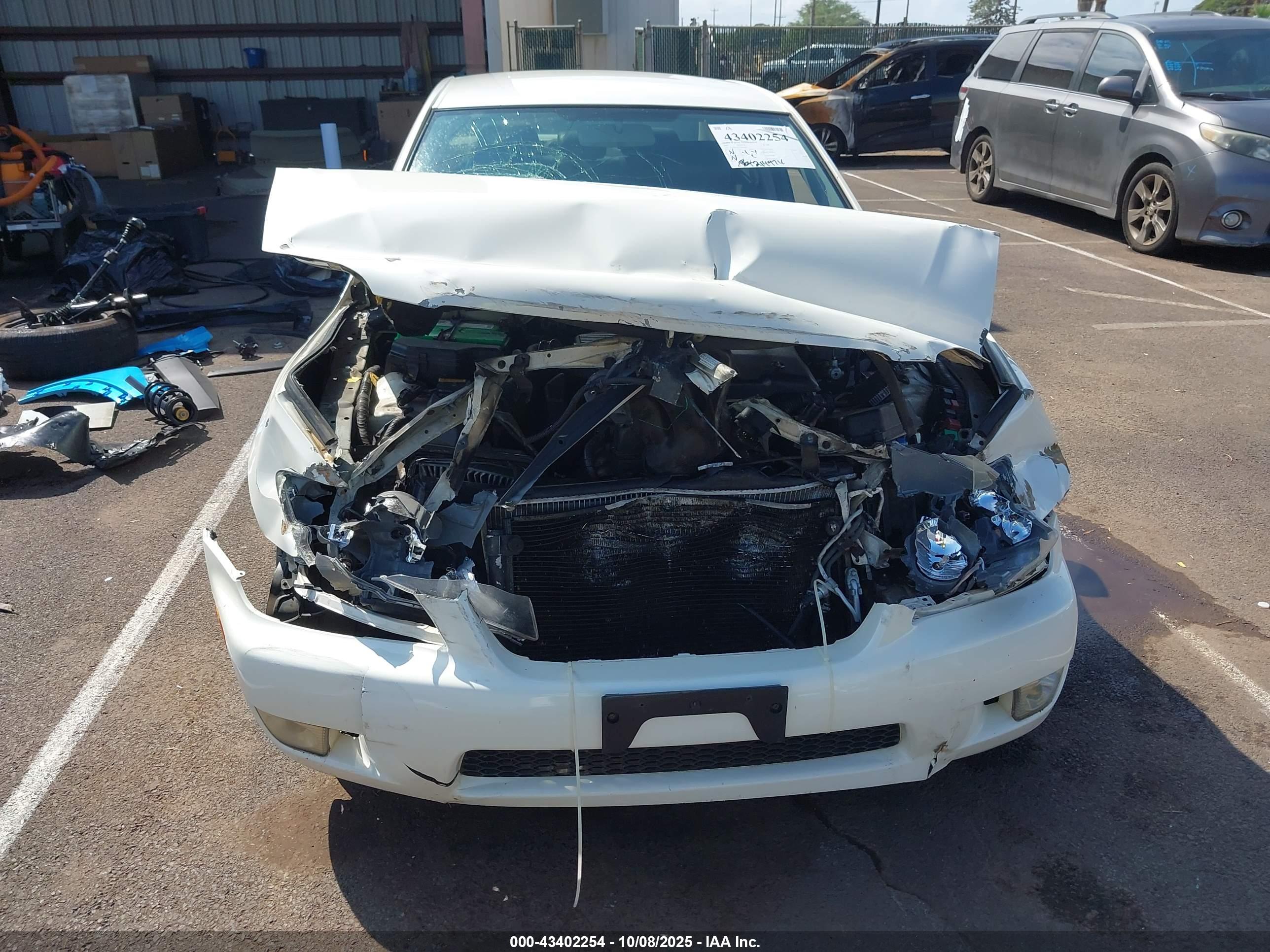 LEXUS IS image 6