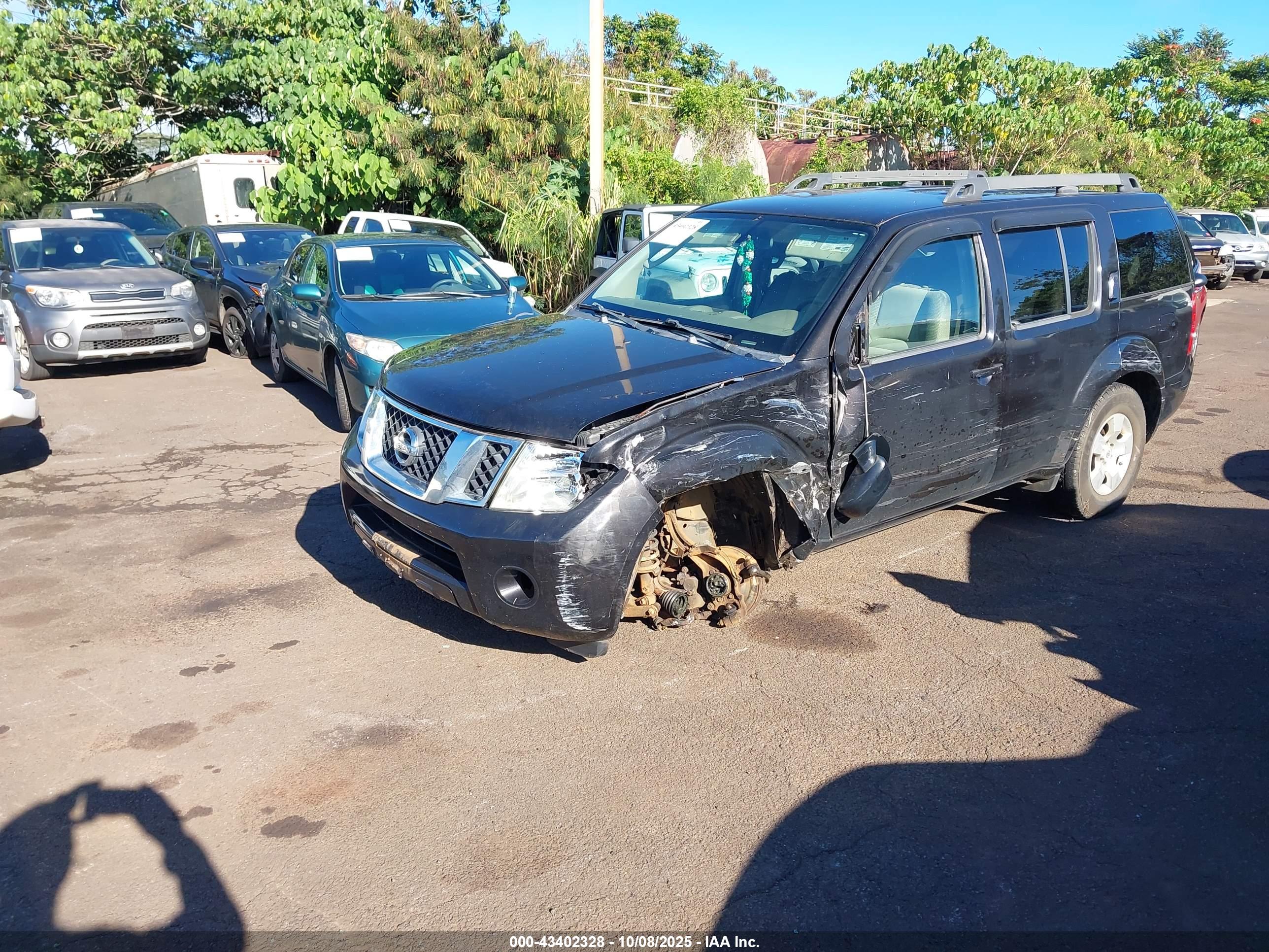 NISSAN PATHFINDER image 2