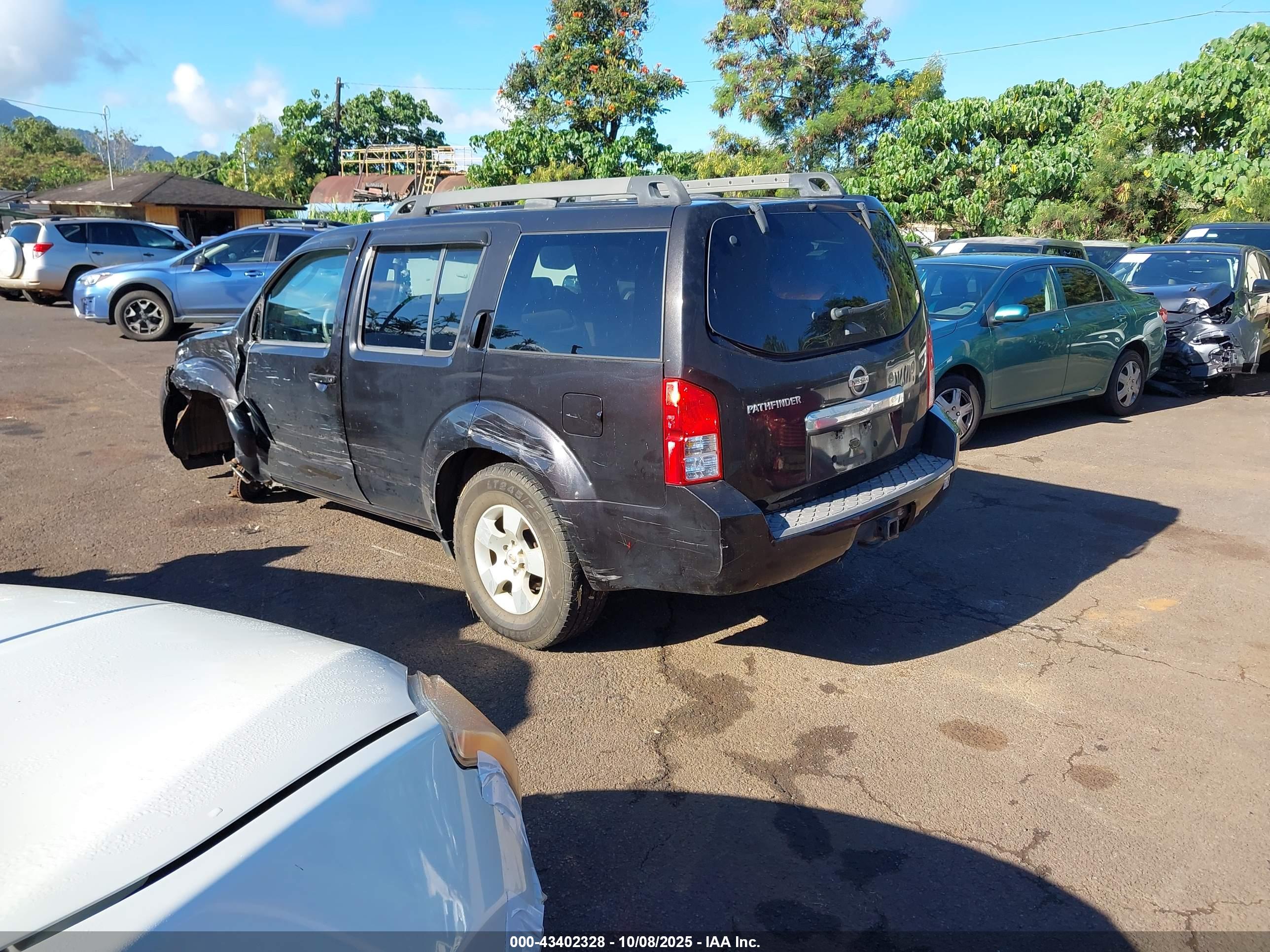 NISSAN PATHFINDER image 3