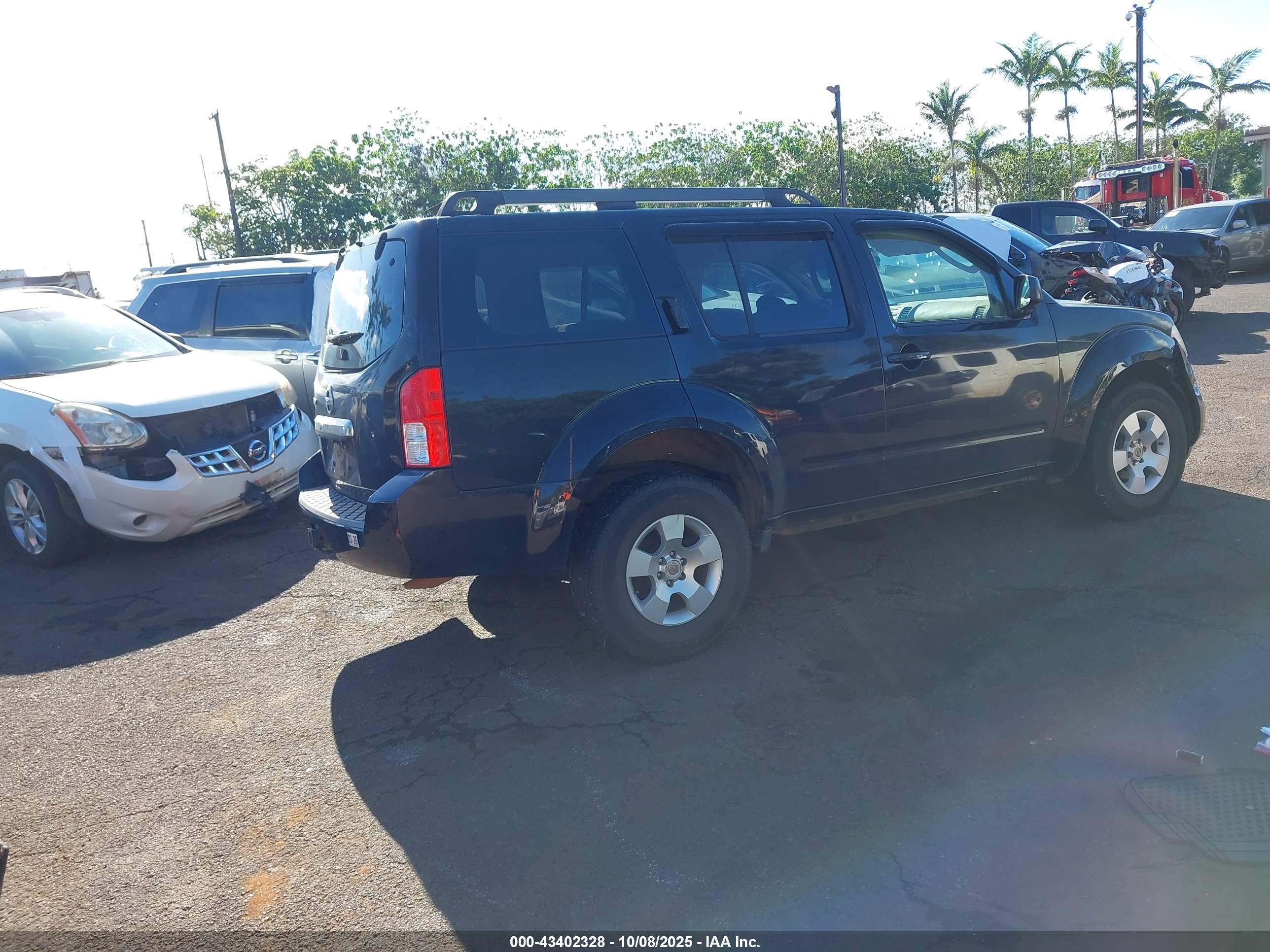 NISSAN PATHFINDER image 4