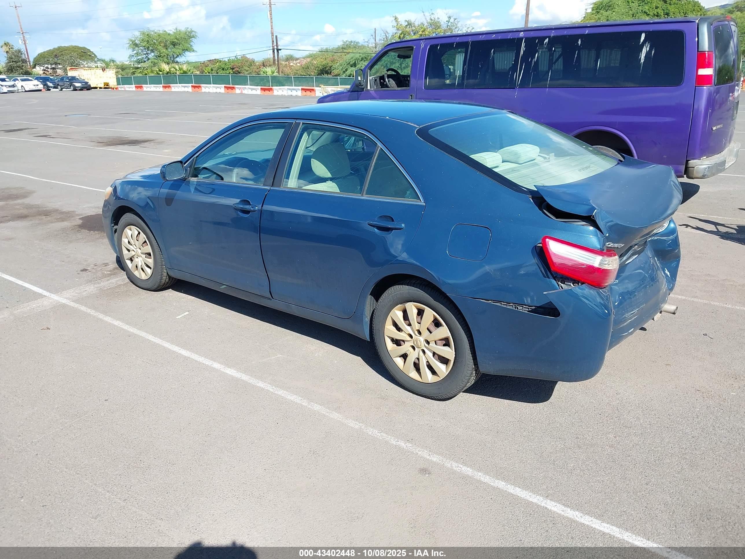 TOYOTA CAMRY image 3