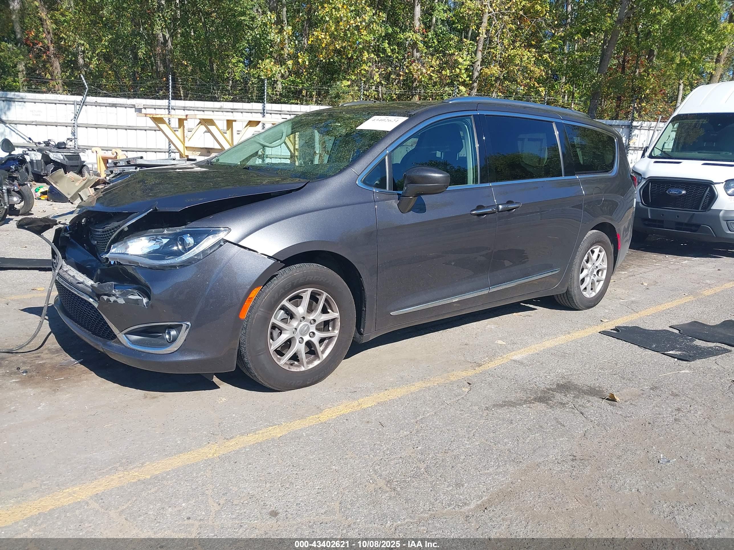 CHRYSLER PACIFICA image 2