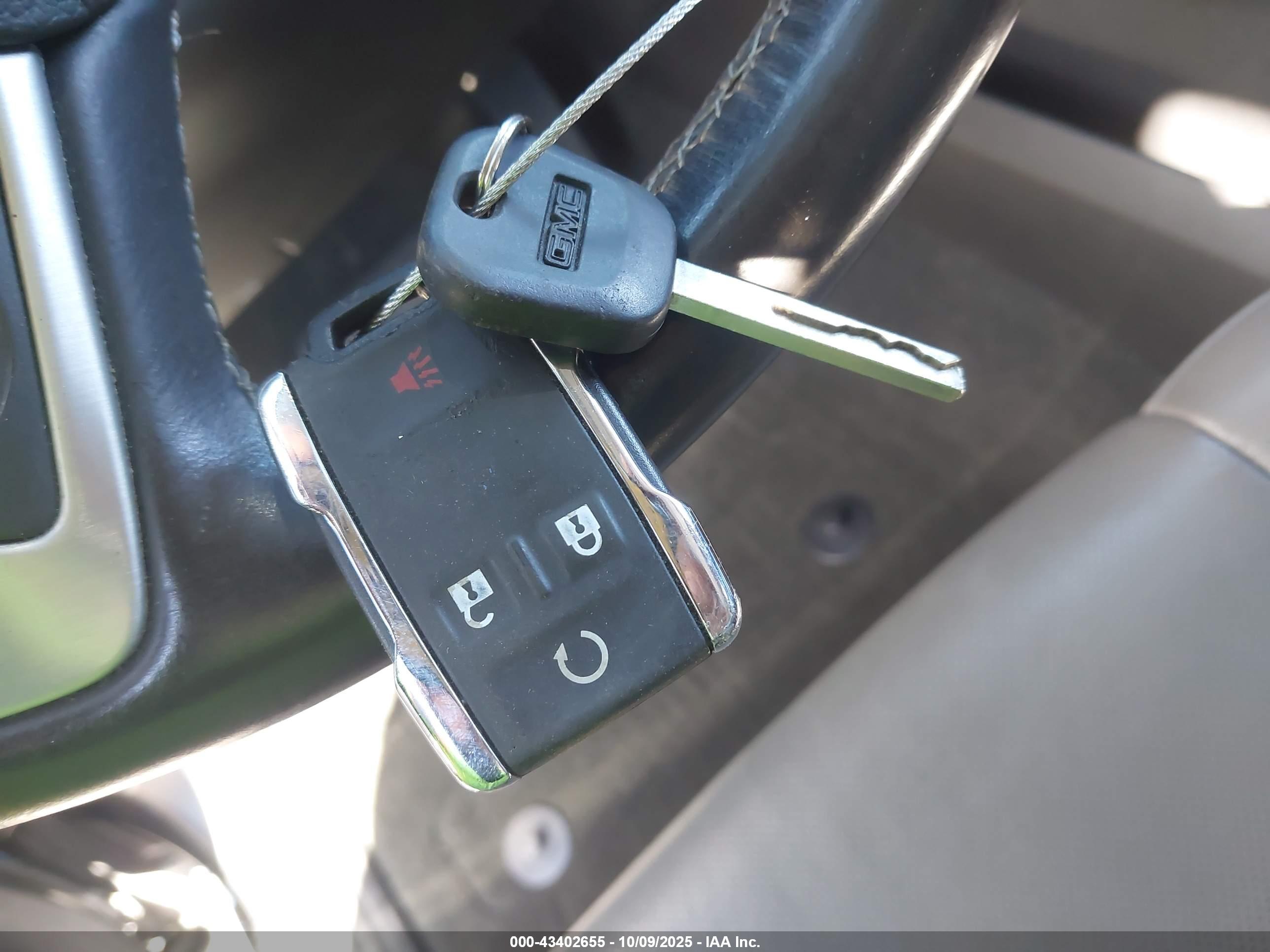 GMC SIERRA image 11