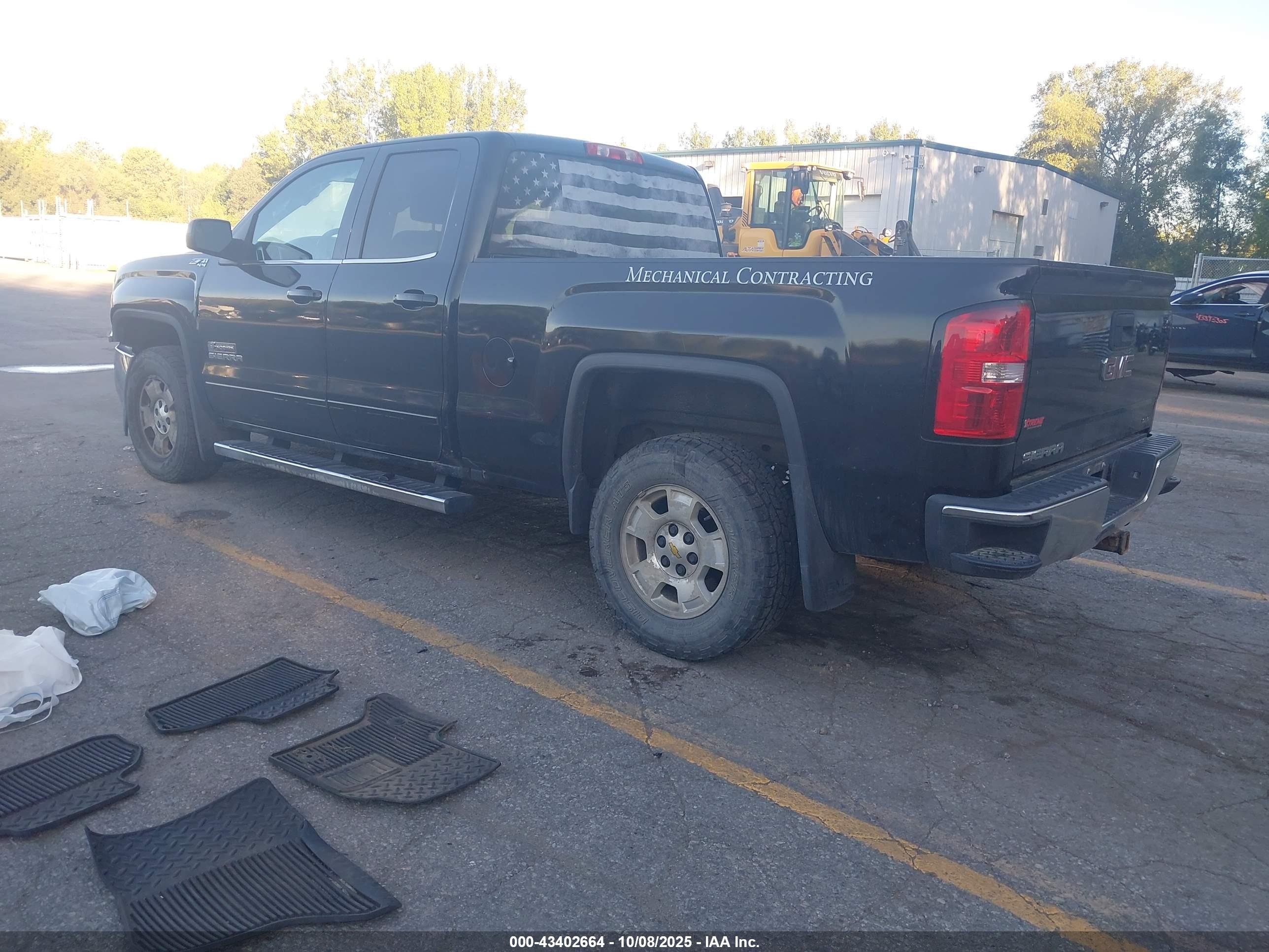 GMC SIERRA image 3