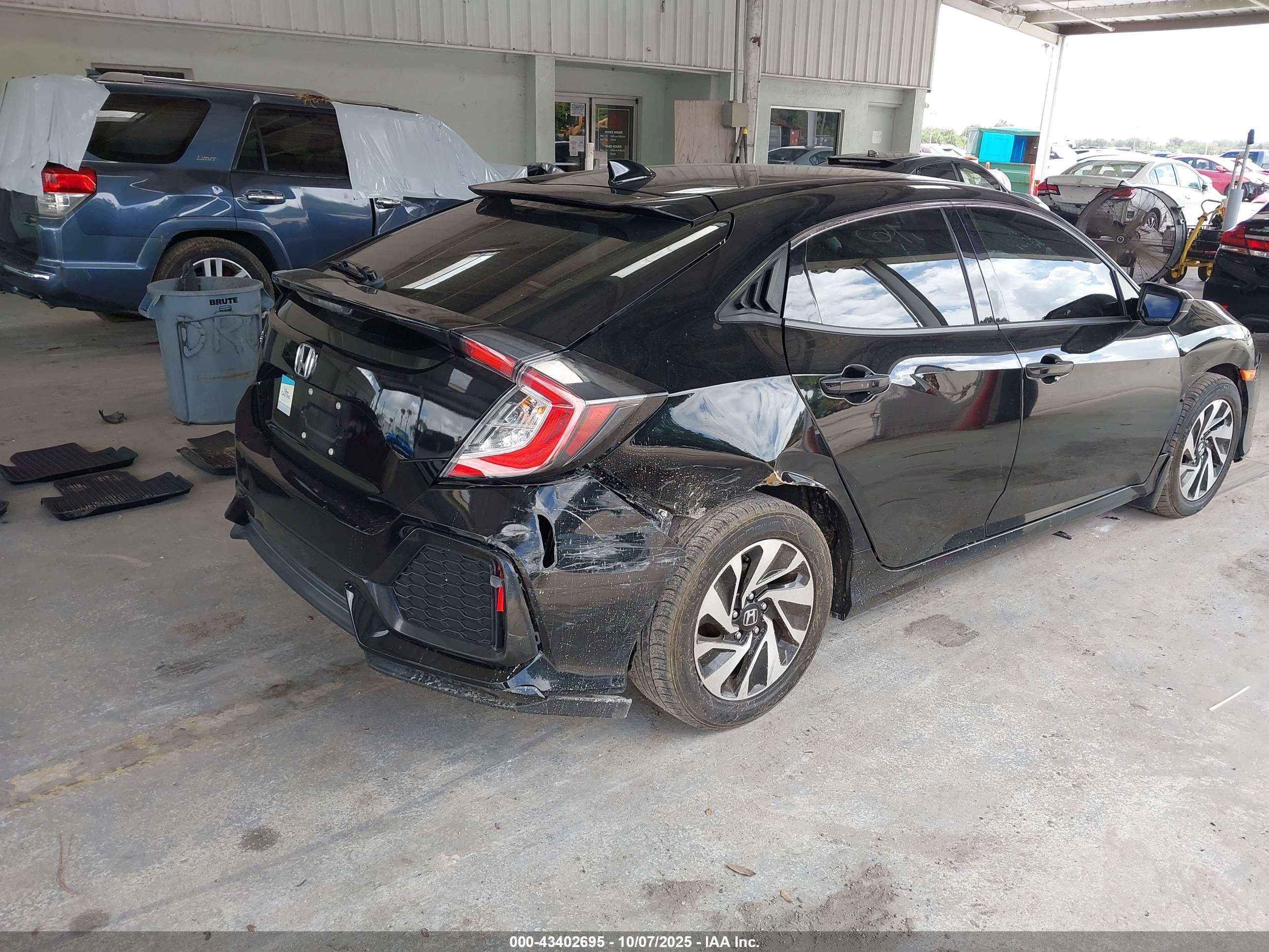 HONDA CIVIC image 4