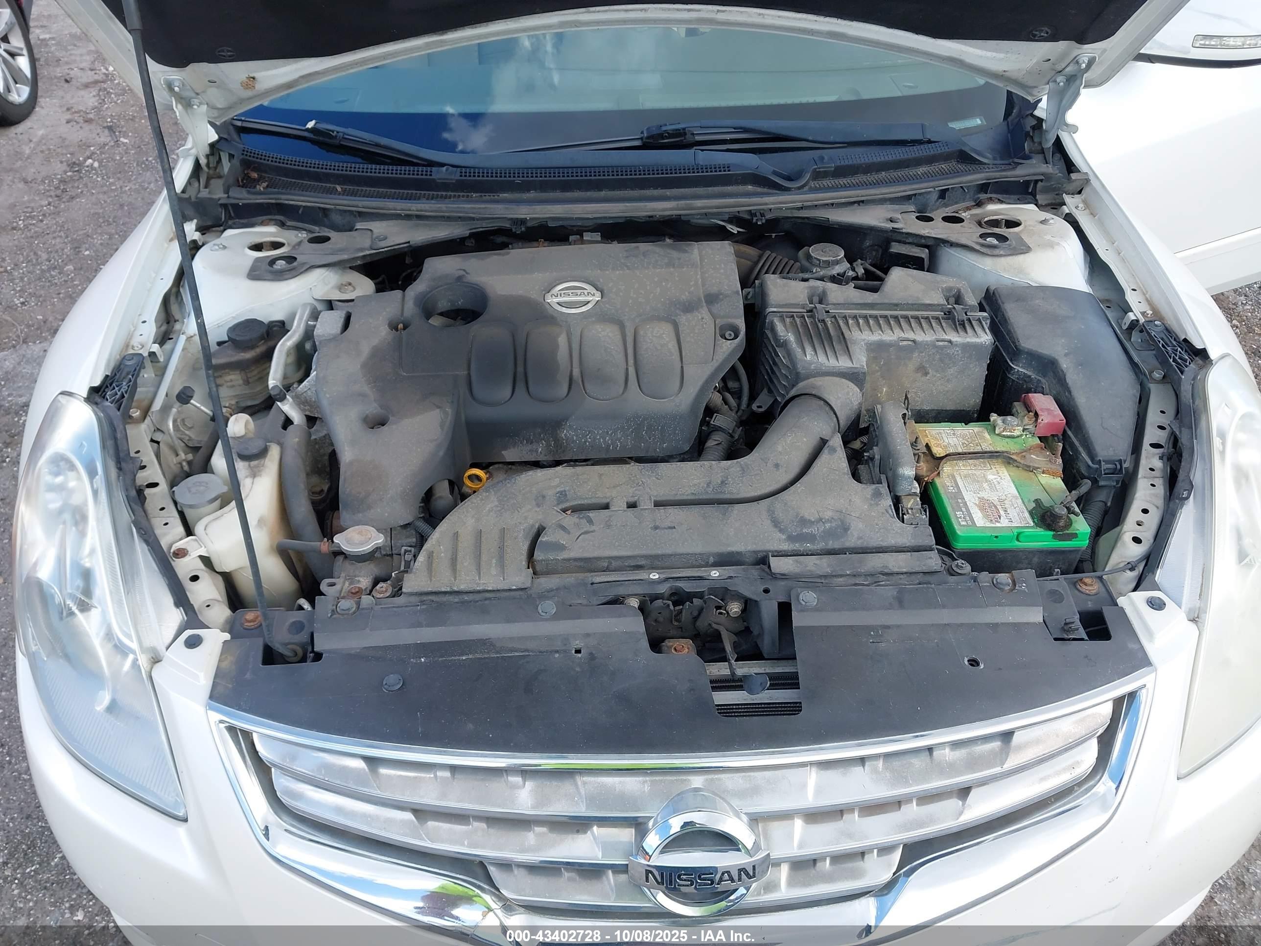 NISSAN ALTIMA image 10