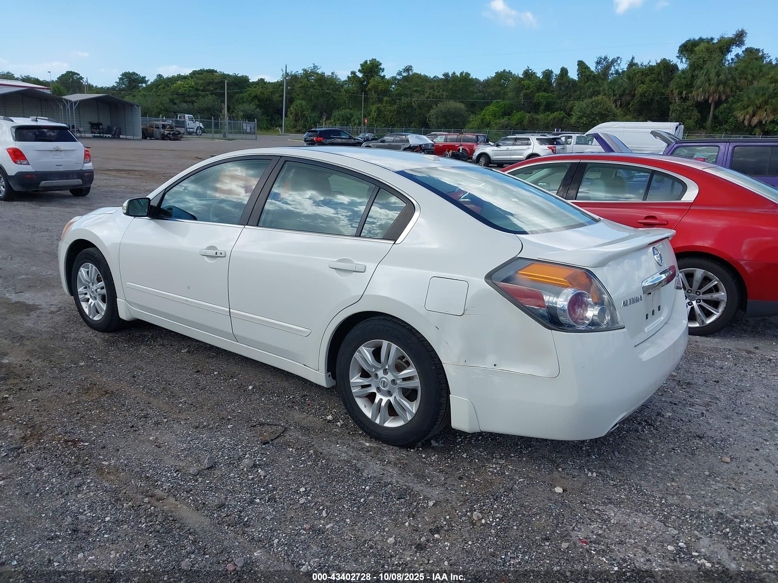 NISSAN ALTIMA image 3