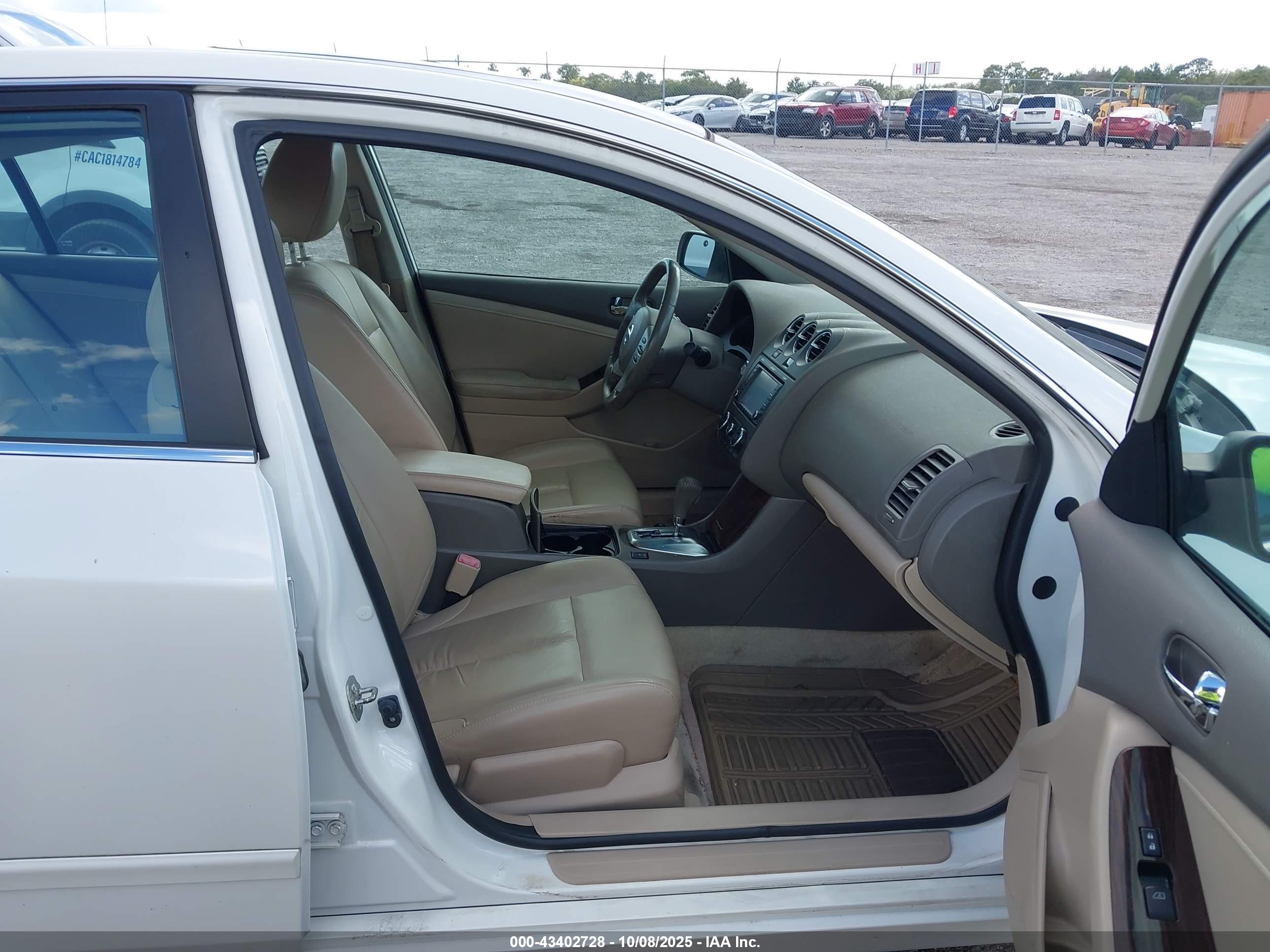 NISSAN ALTIMA image 5