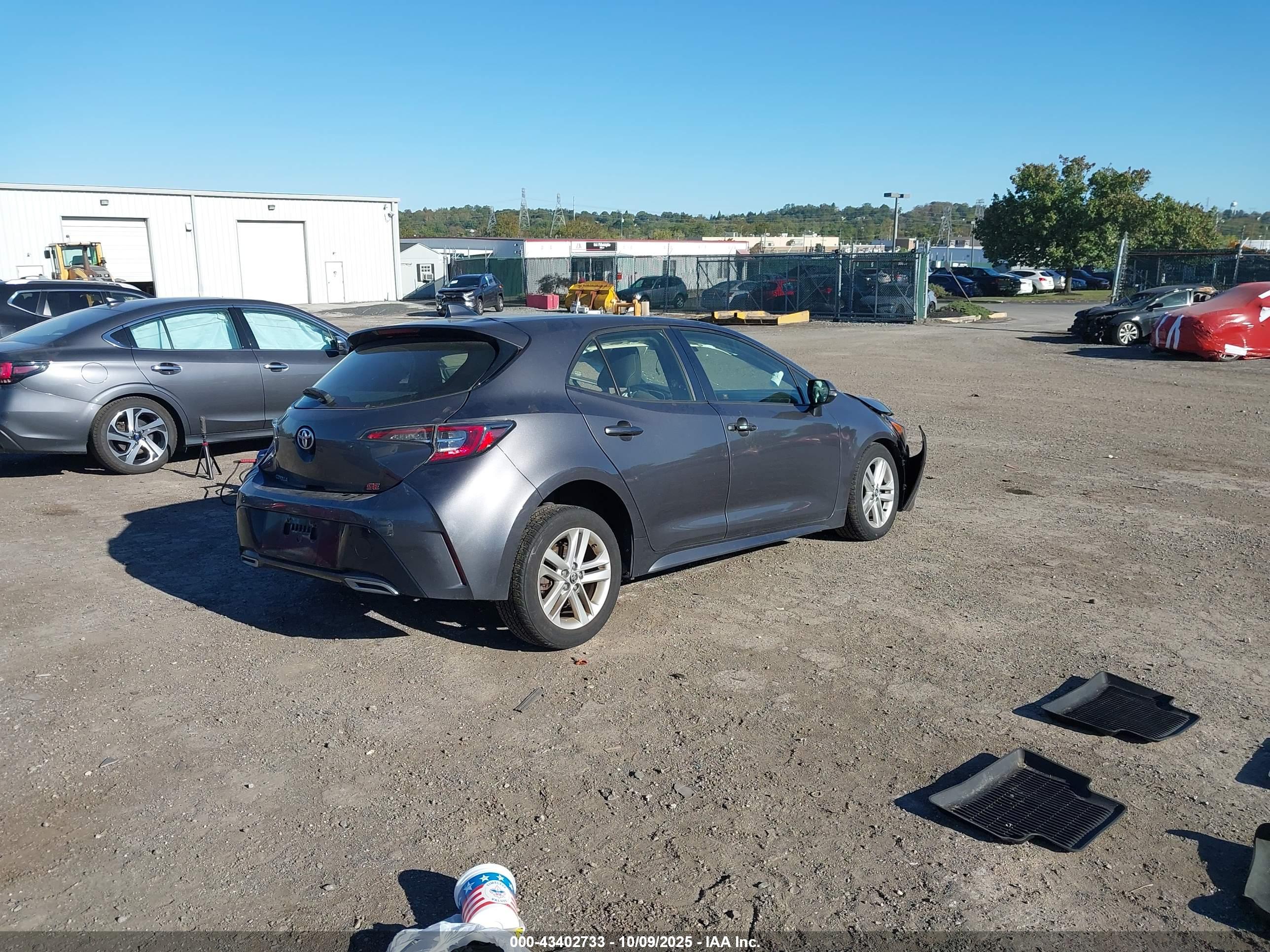 TOYOTA COROLLA image 4