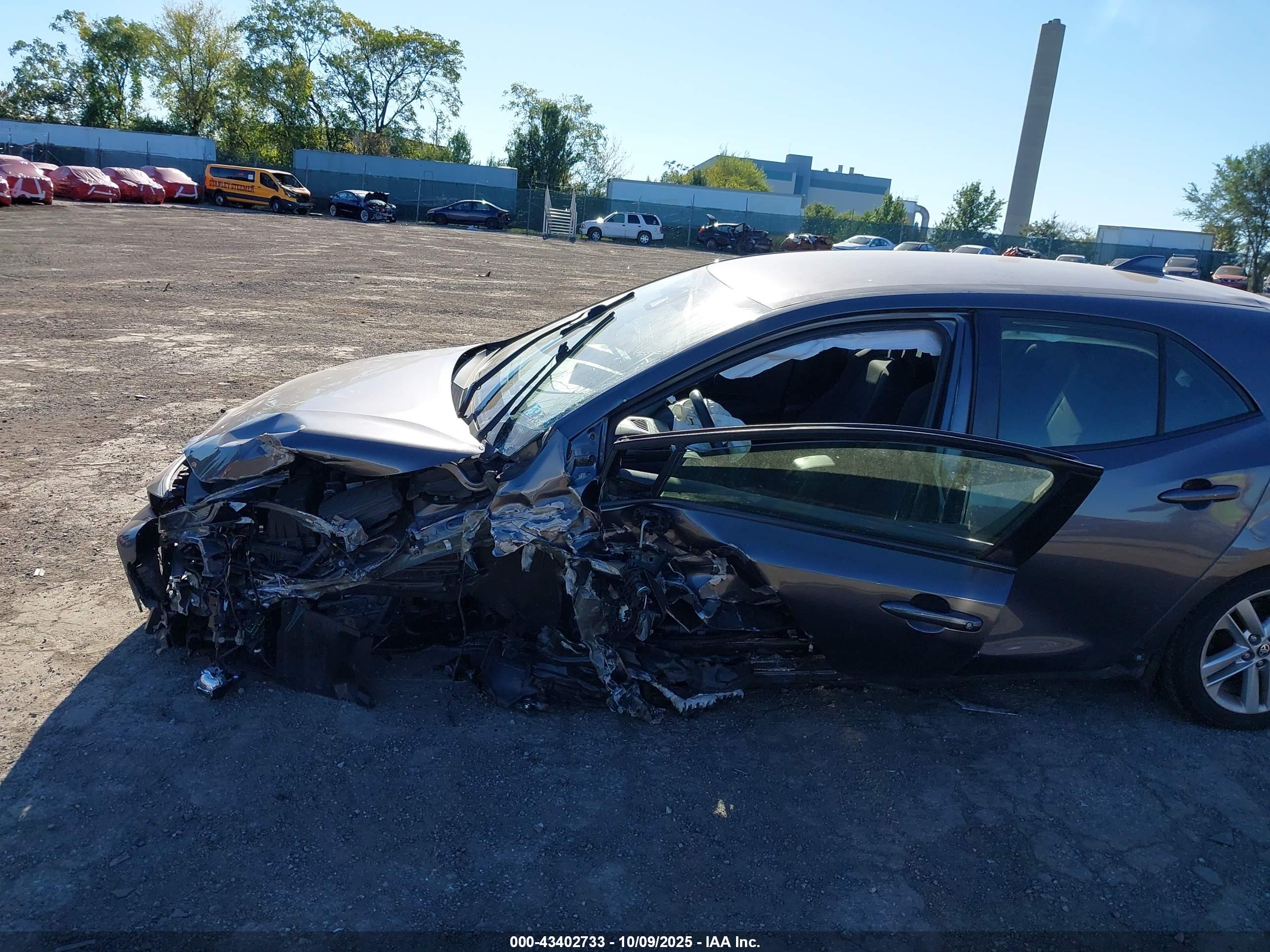 TOYOTA COROLLA image 6