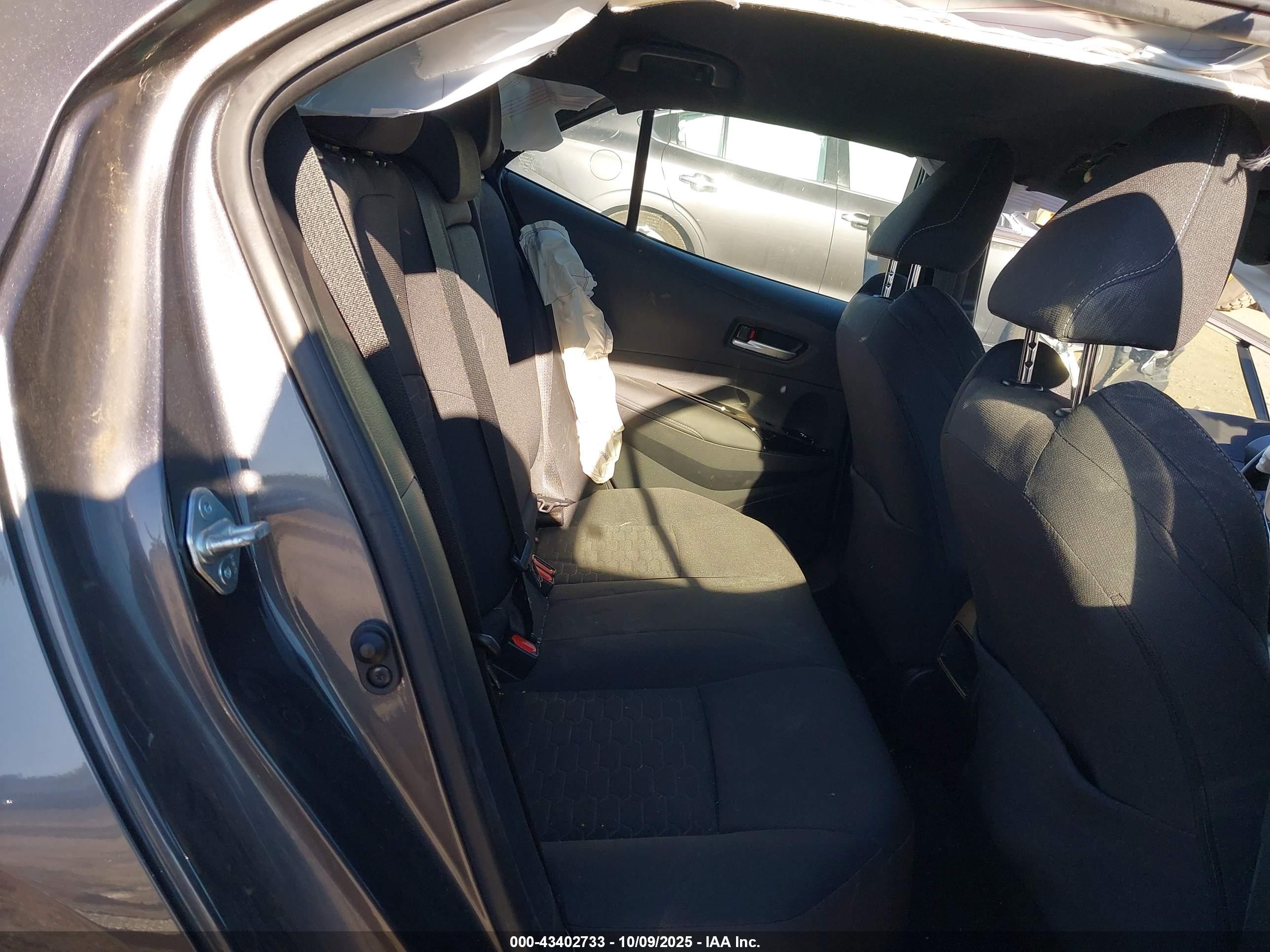 TOYOTA COROLLA image 8