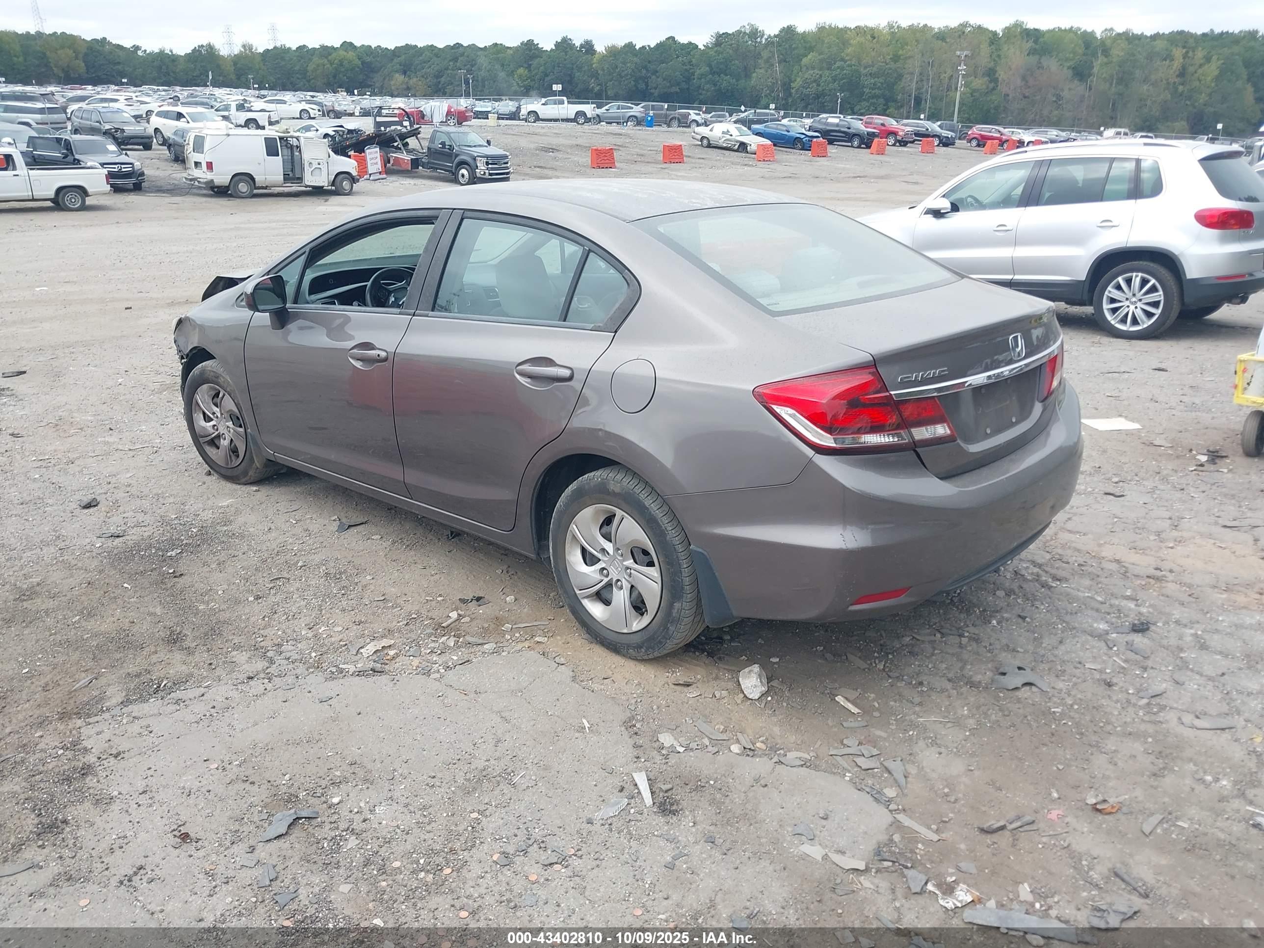 HONDA CIVIC image 3