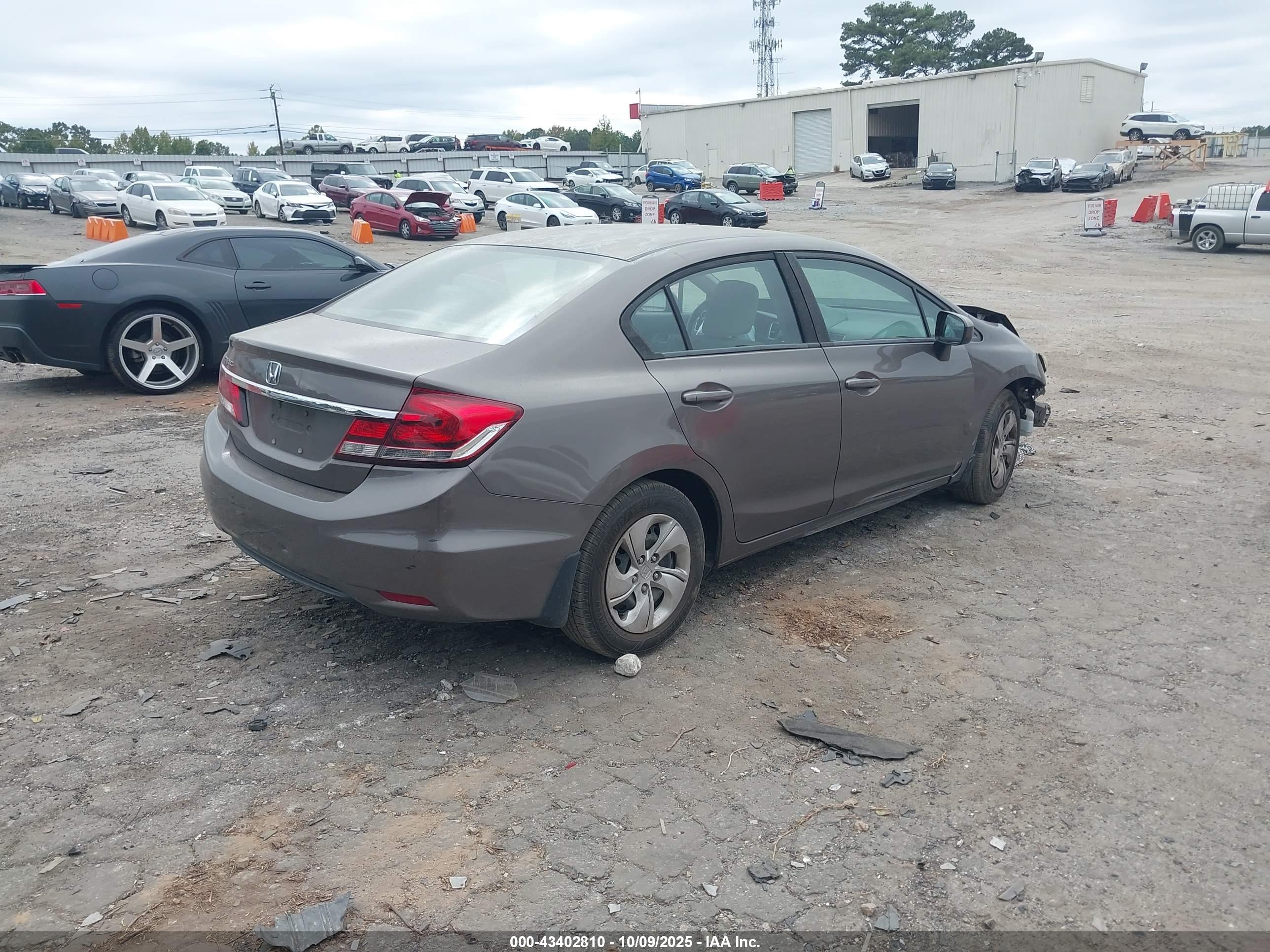 HONDA CIVIC image 4