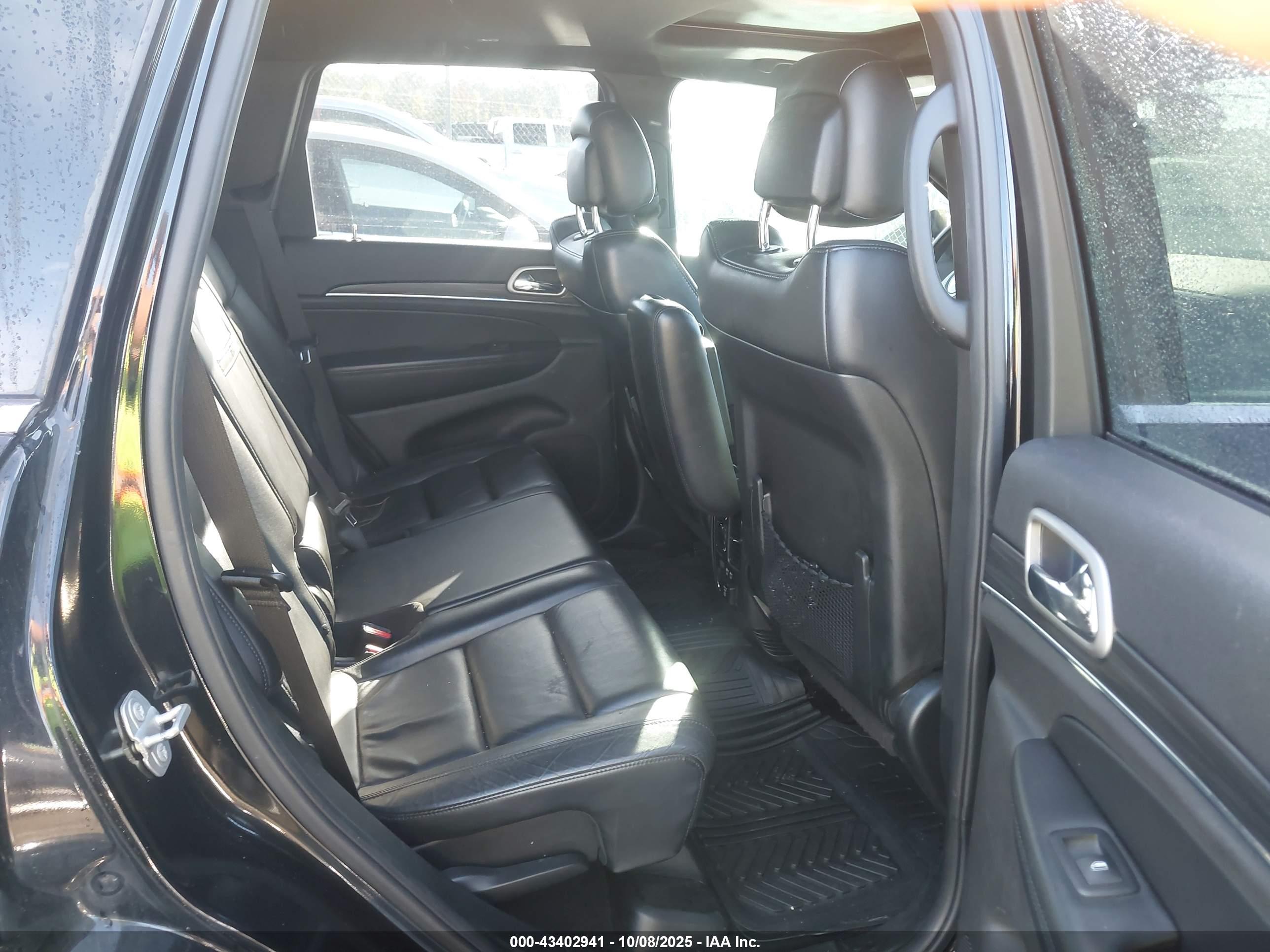 JEEP GRAND image 8