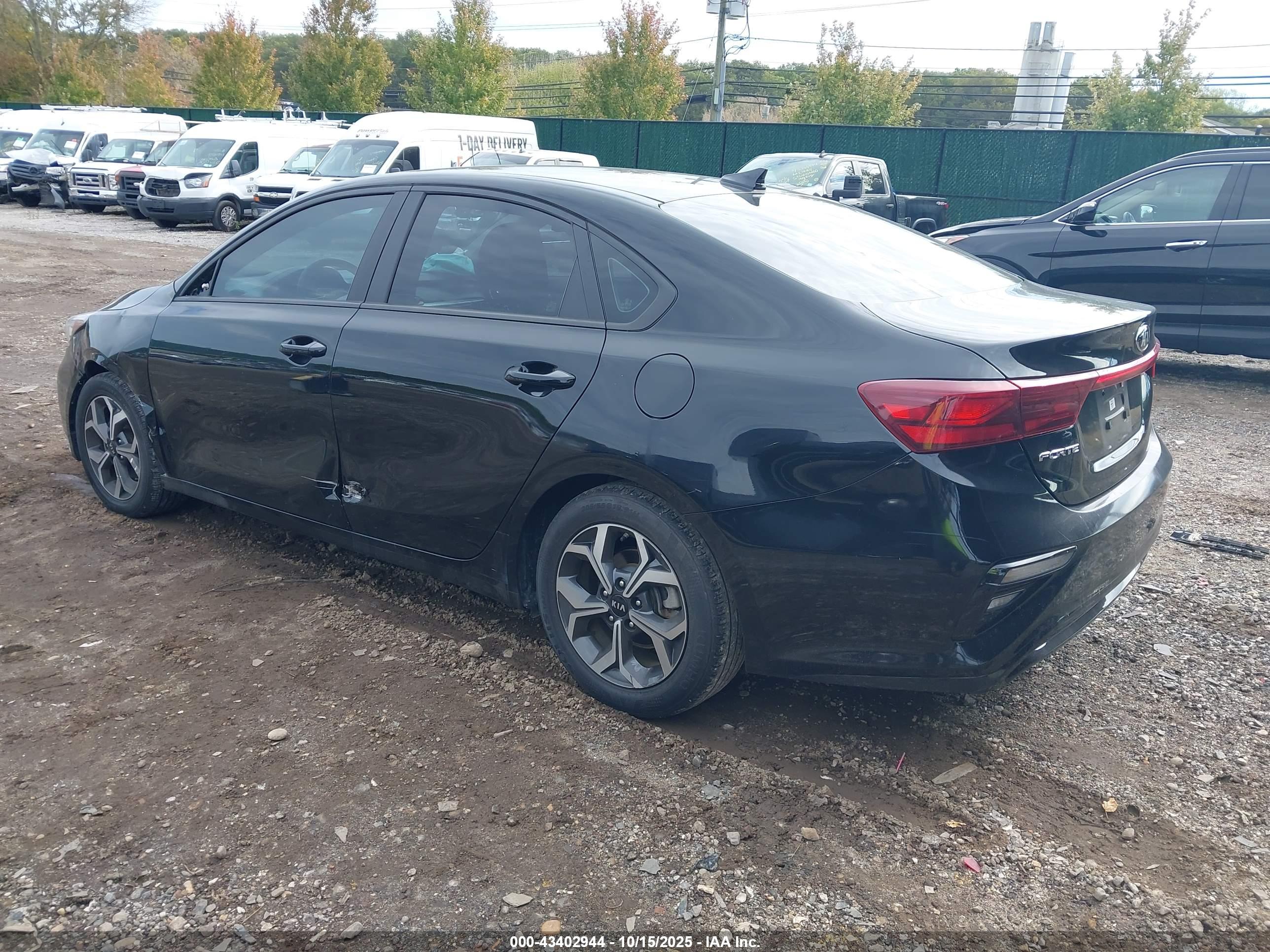 KIA FORTE image 3