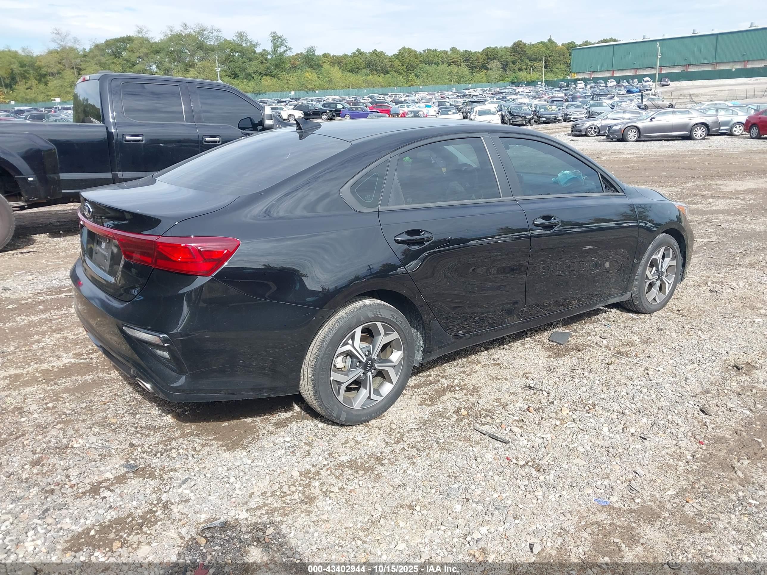KIA FORTE image 4
