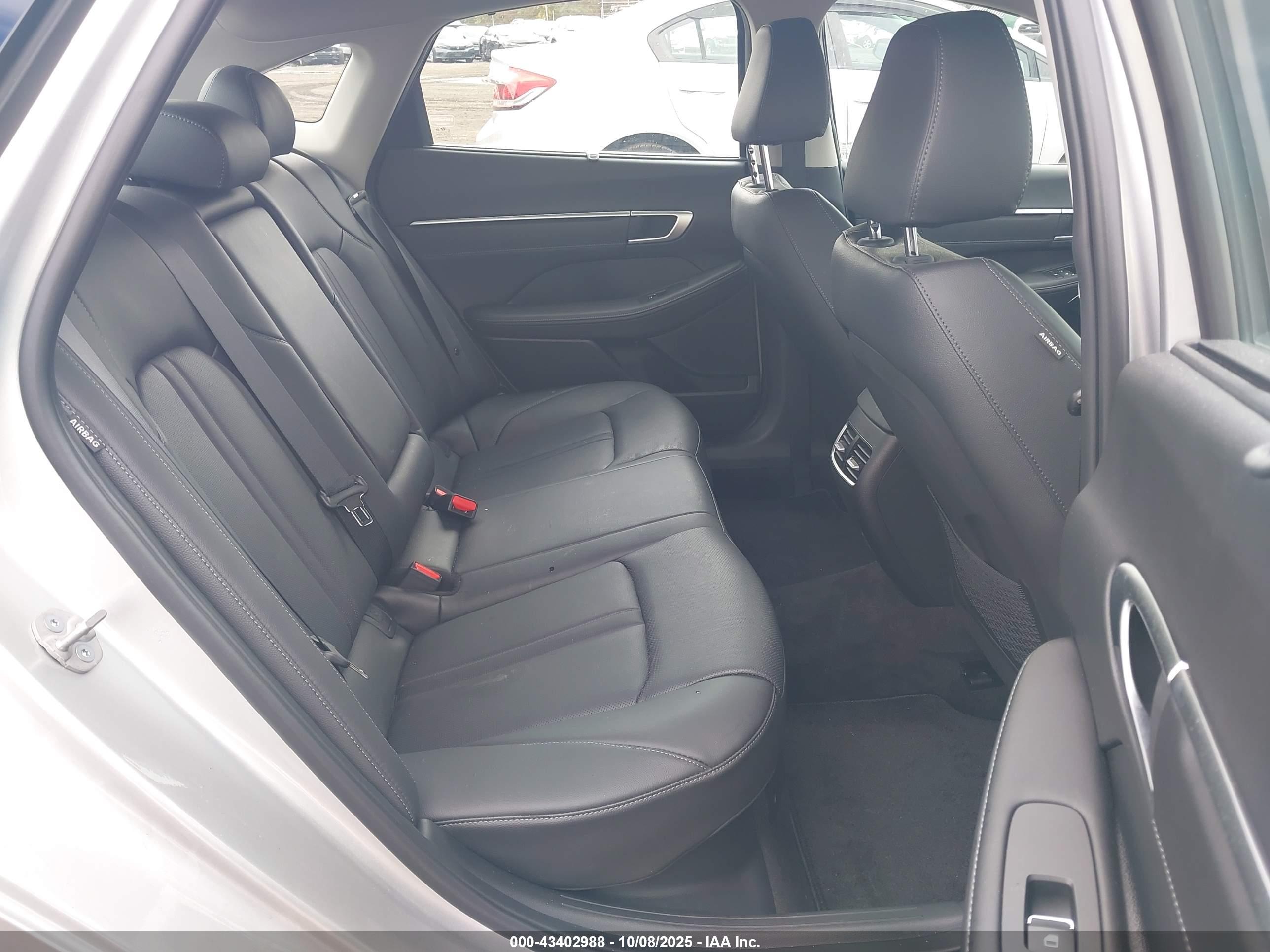 HYUNDAI SONATA image 8