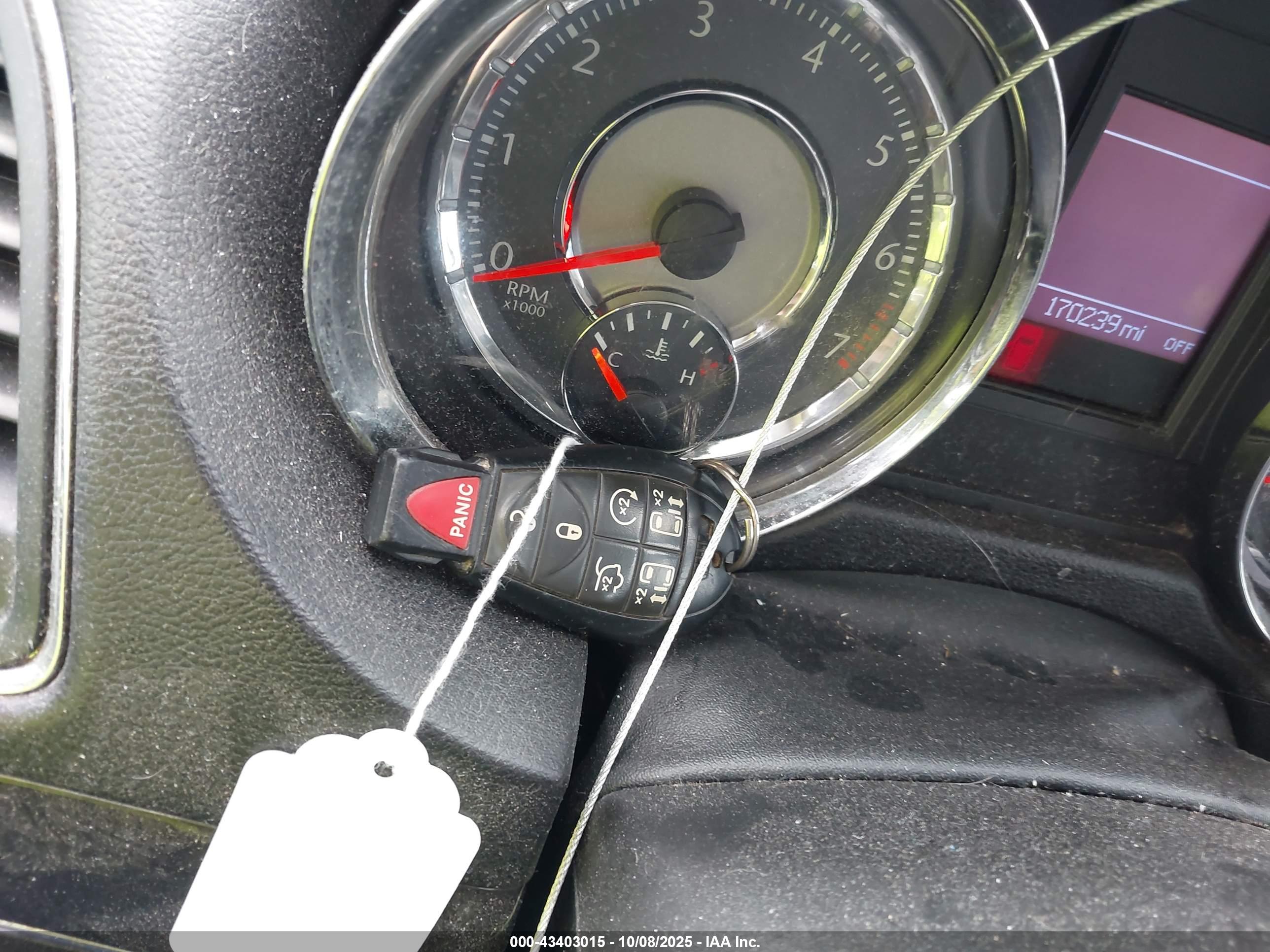 CHRYSLER TOWN image 11