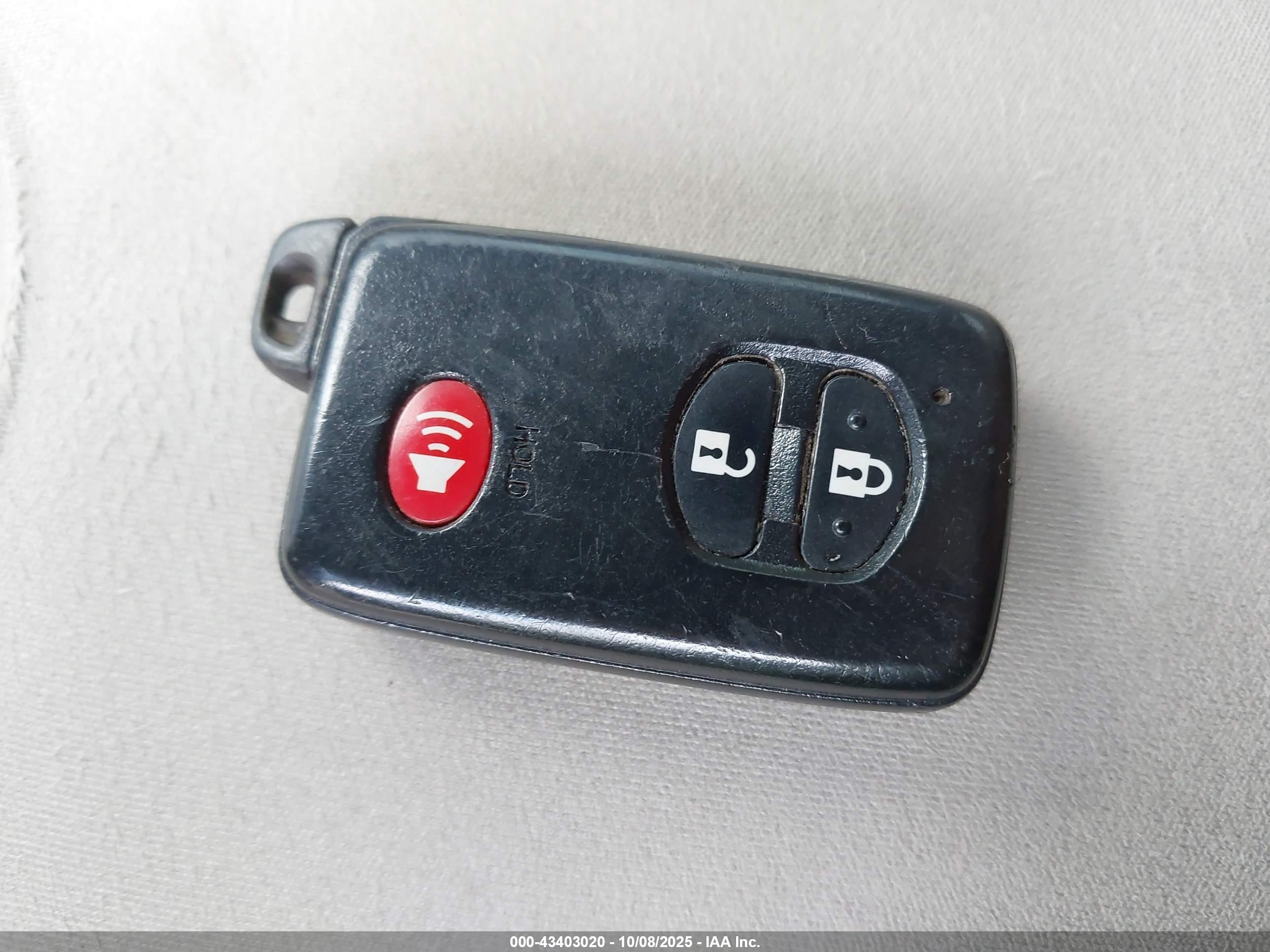 TOYOTA PRIUS image 11