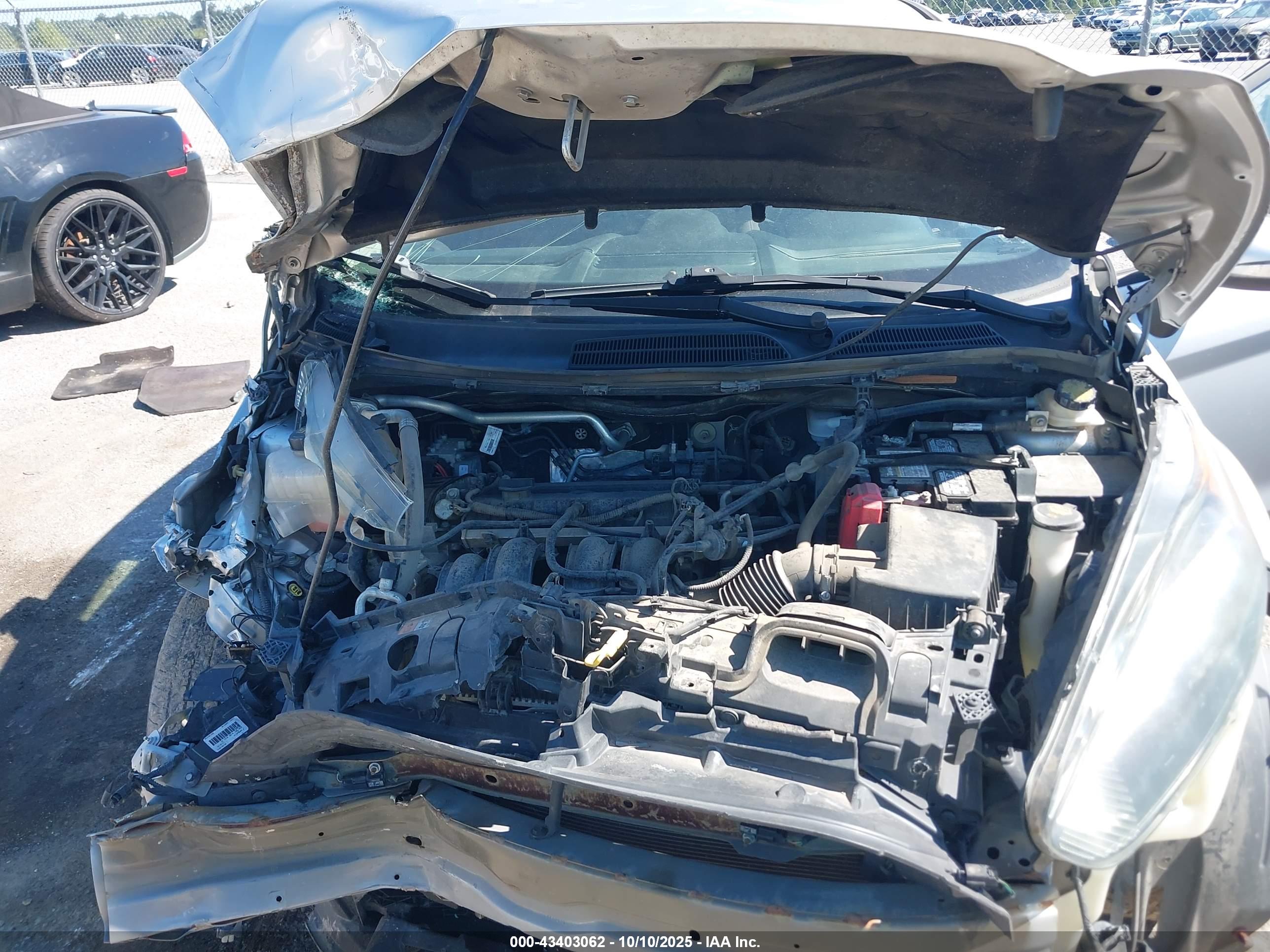 FORD FIESTA image 10