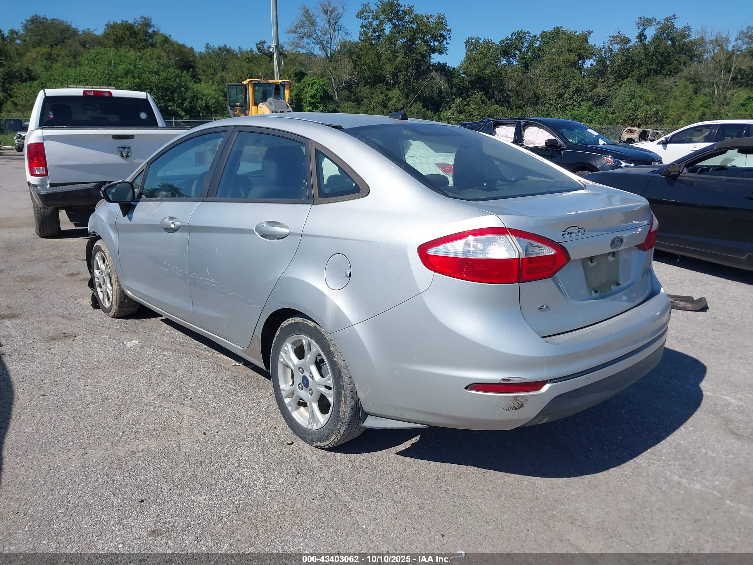 FORD FIESTA image 3