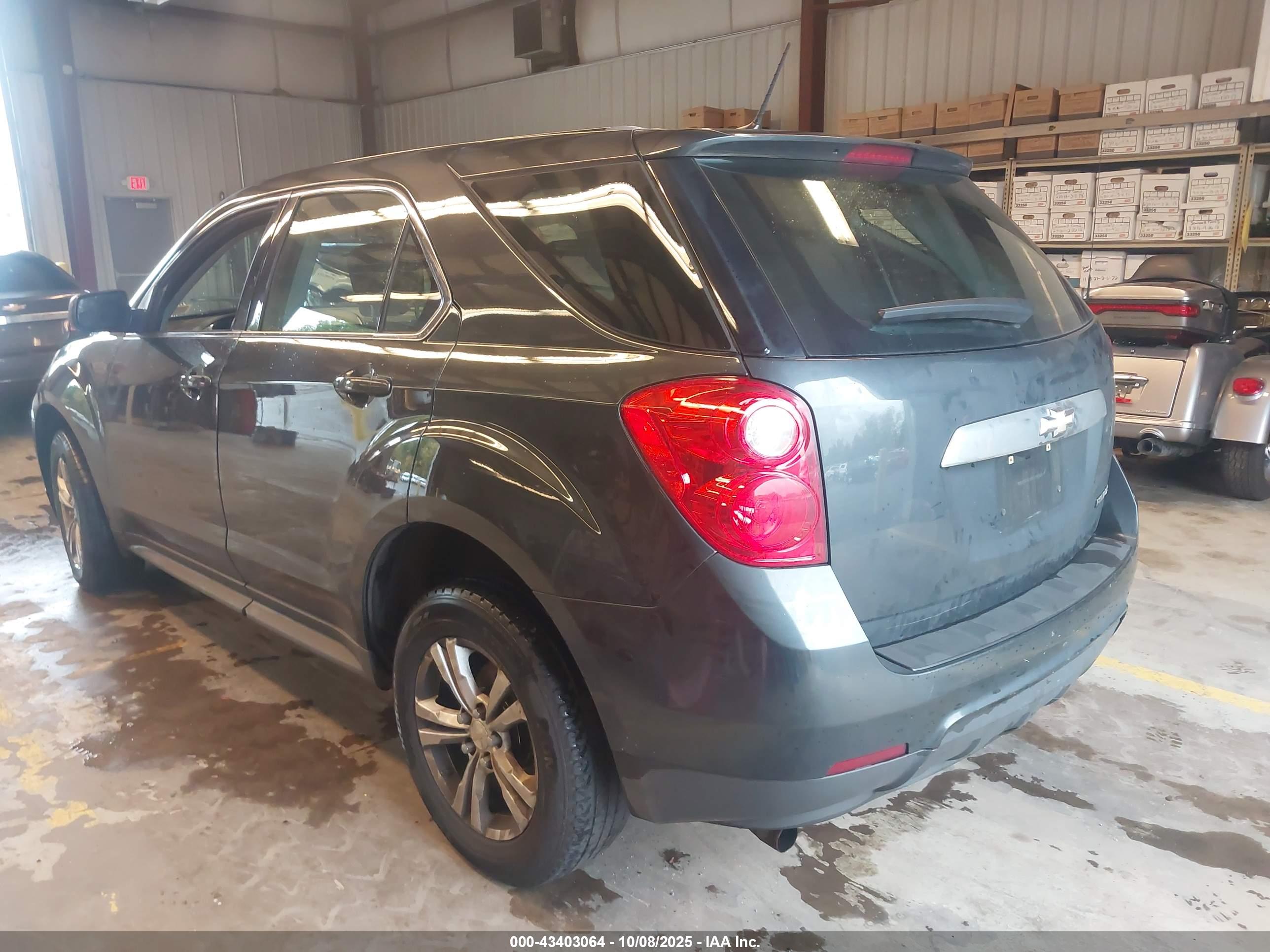 CHEVROLET EQUINOX image 3