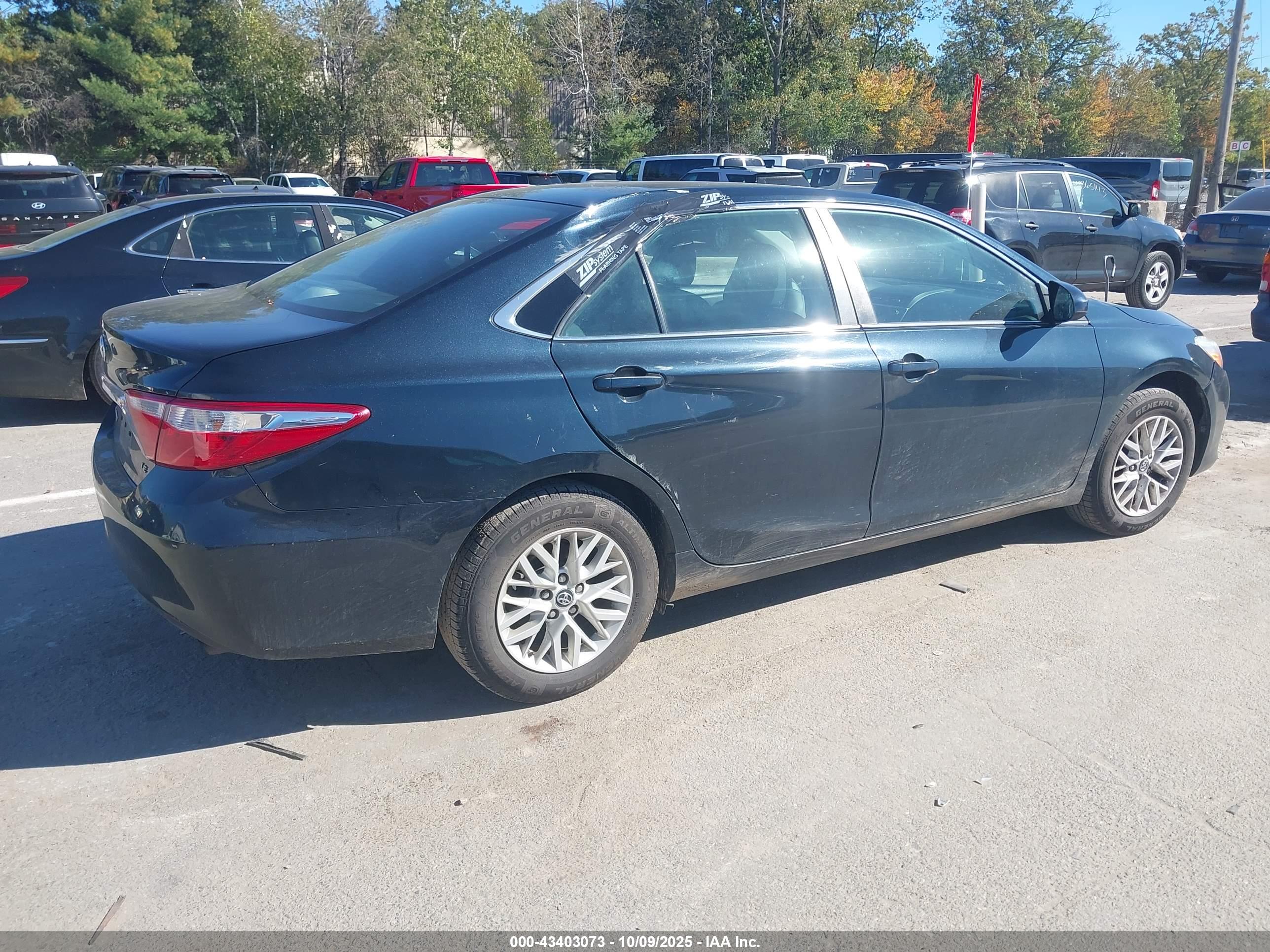 TOYOTA CAMRY image 4