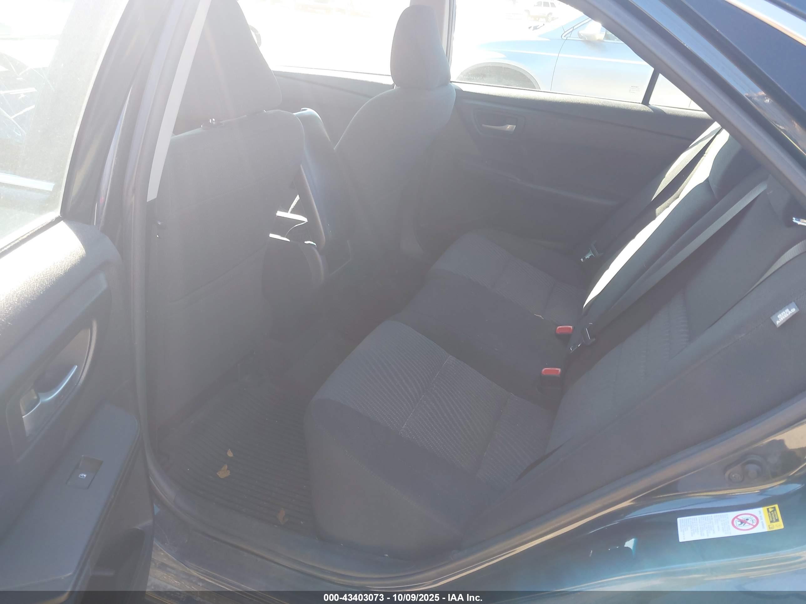 TOYOTA CAMRY image 8