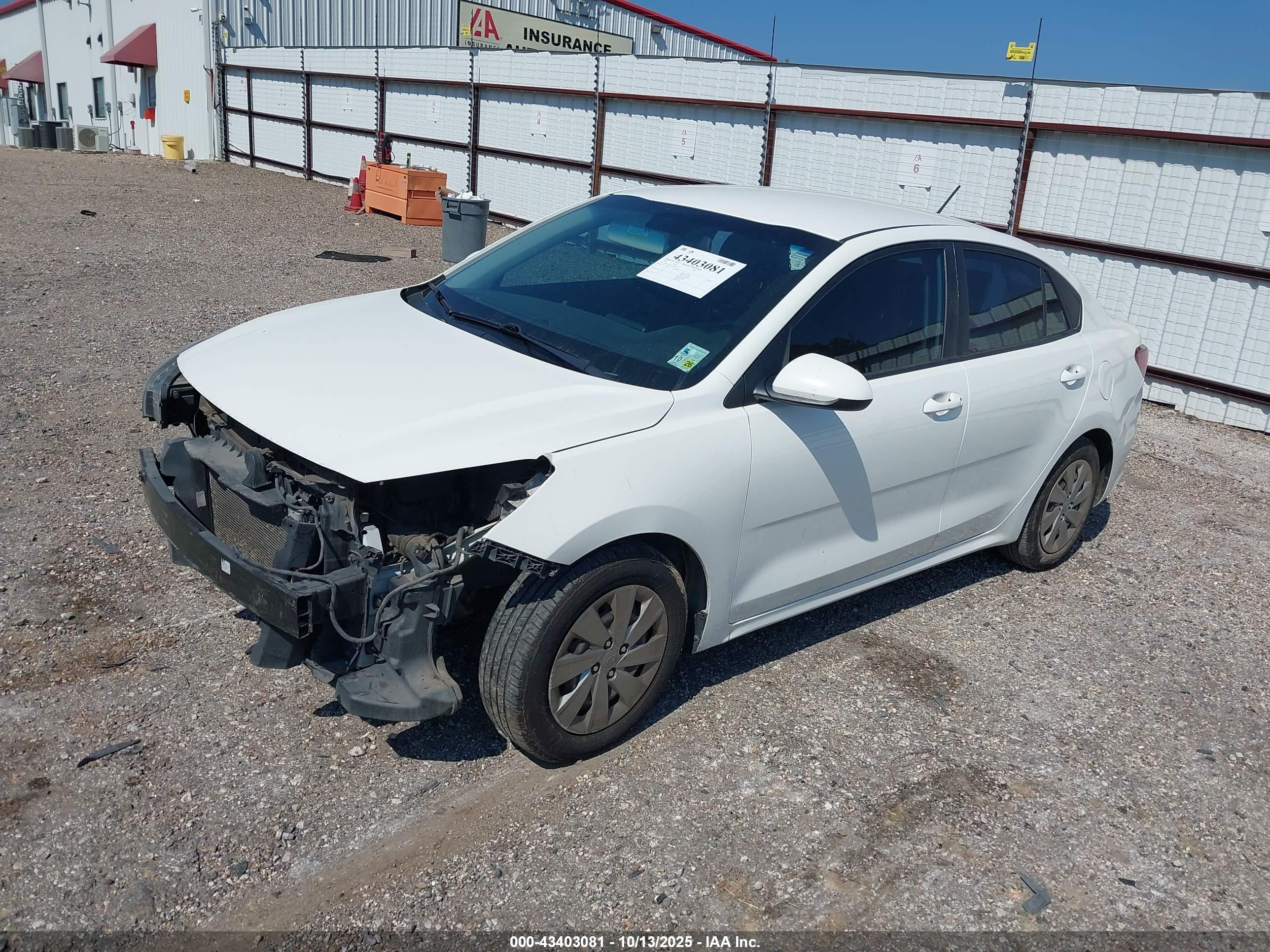 KIA RIO image 2