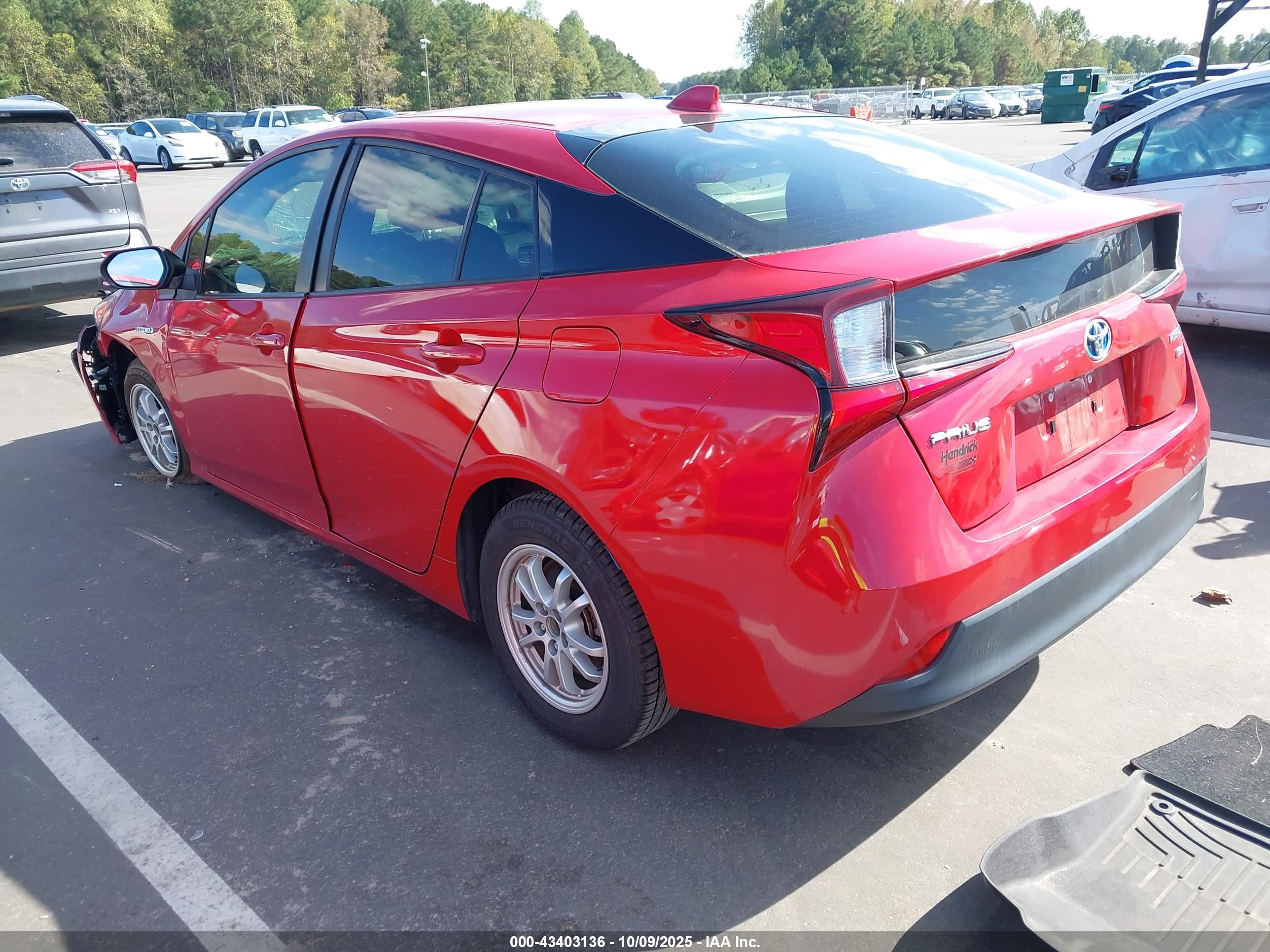 TOYOTA PRIUS image 3